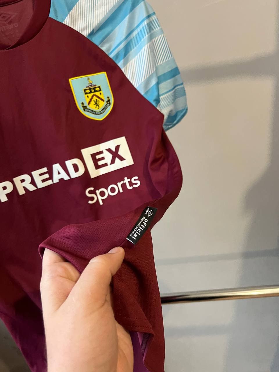 Umbro 2021/22 BURNLEY FC HOME SOCCER JERSEY FOOTBALL SHIRT SIZE S Size US S / EU 44-46 / 1 - 11 Thumbnail