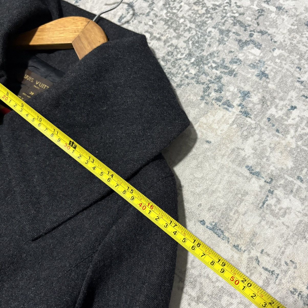 Louis Vuitton Louis Vuitton wool wide collar jacket Size XS / US 0-2 / IT 36-38 - 11 Thumbnail