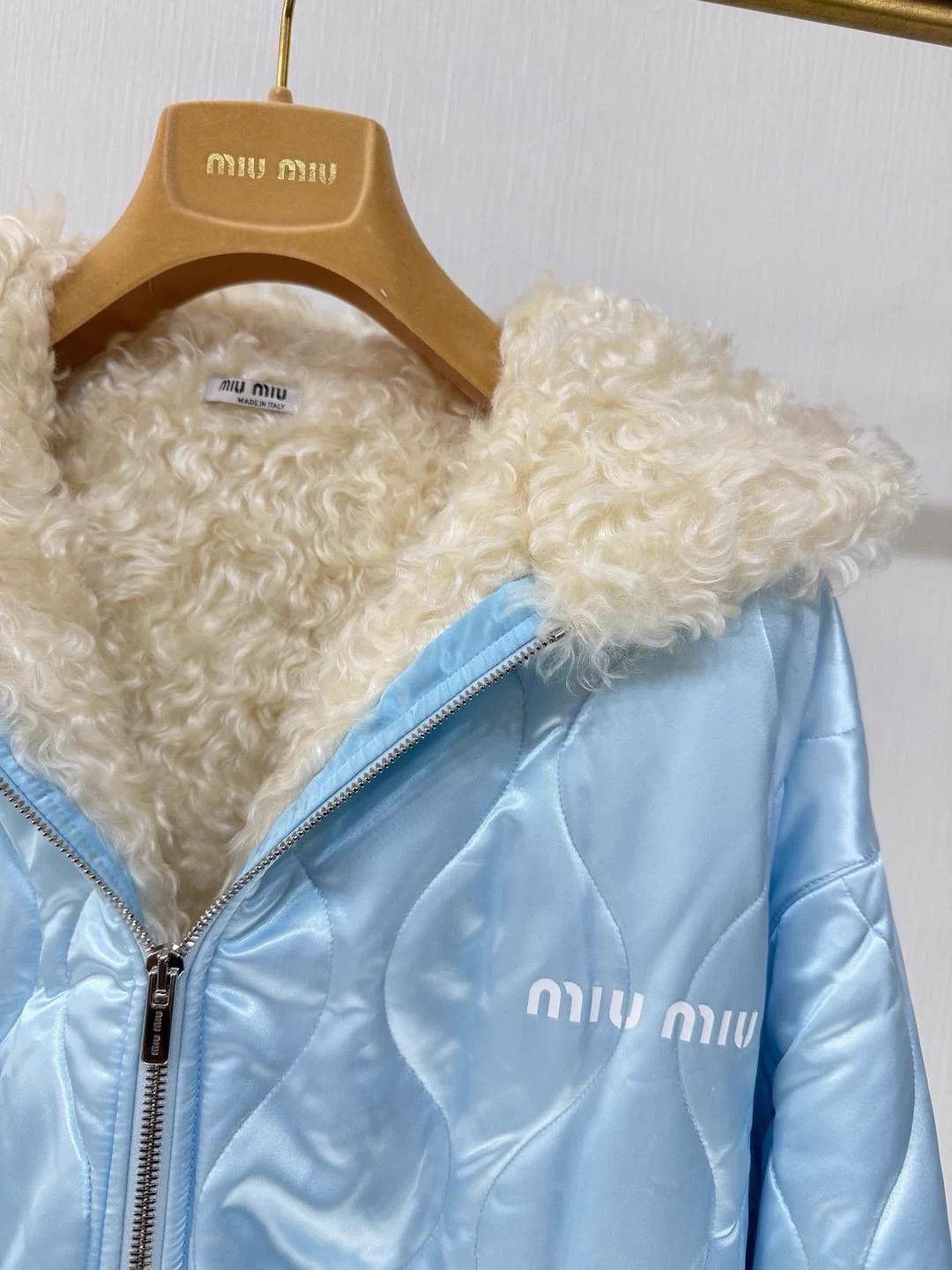 Miu Miu Miumiu Faux Fur Puffer 36 O/S 99new Cute Size XS / US 0-2 / IT 36-38 - 2 Thumbnail