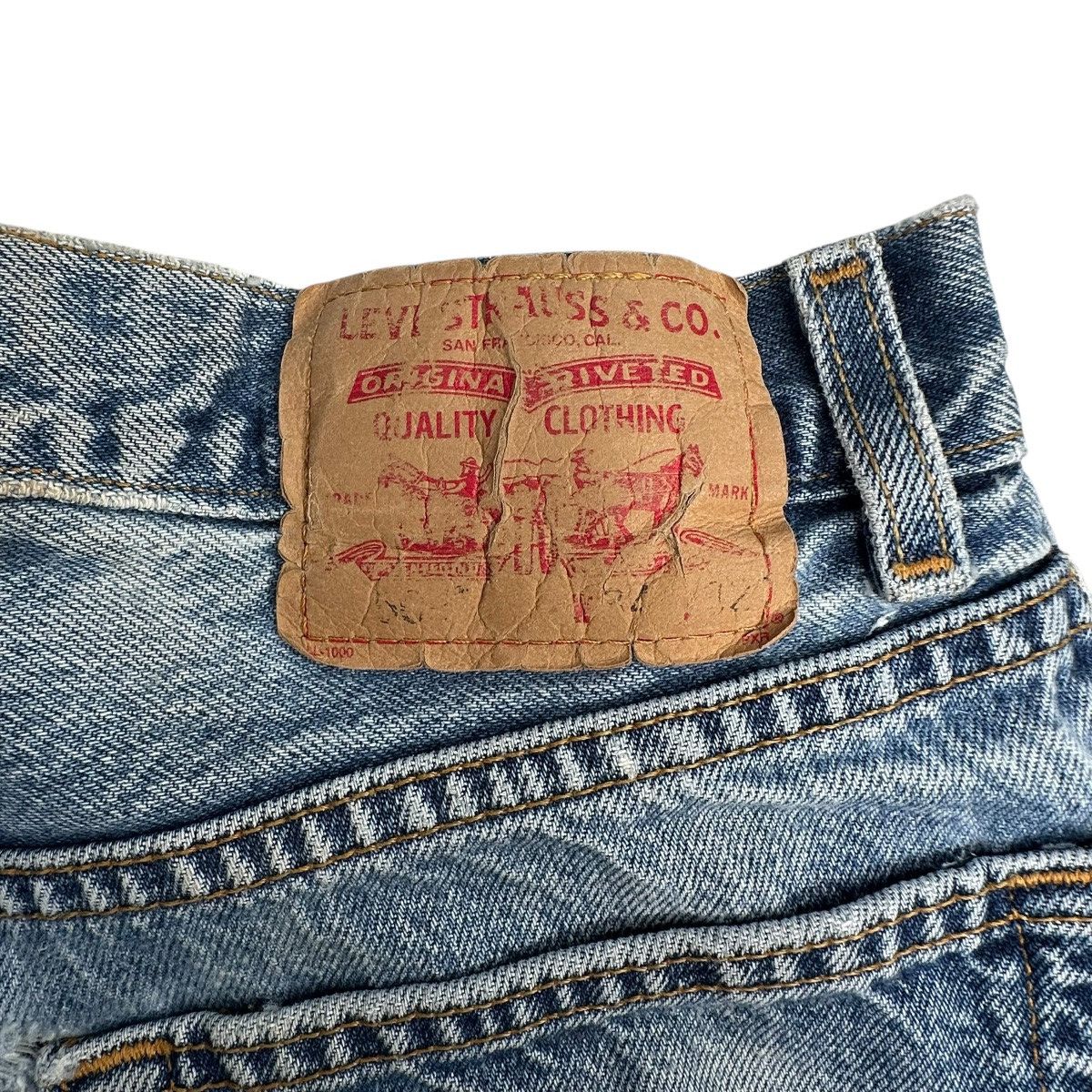Levi's 2003 Vintage Levis 505 Jeans Men’s Size 34x32 Distressed Size US 34 / EU 50 - 4 Thumbnail