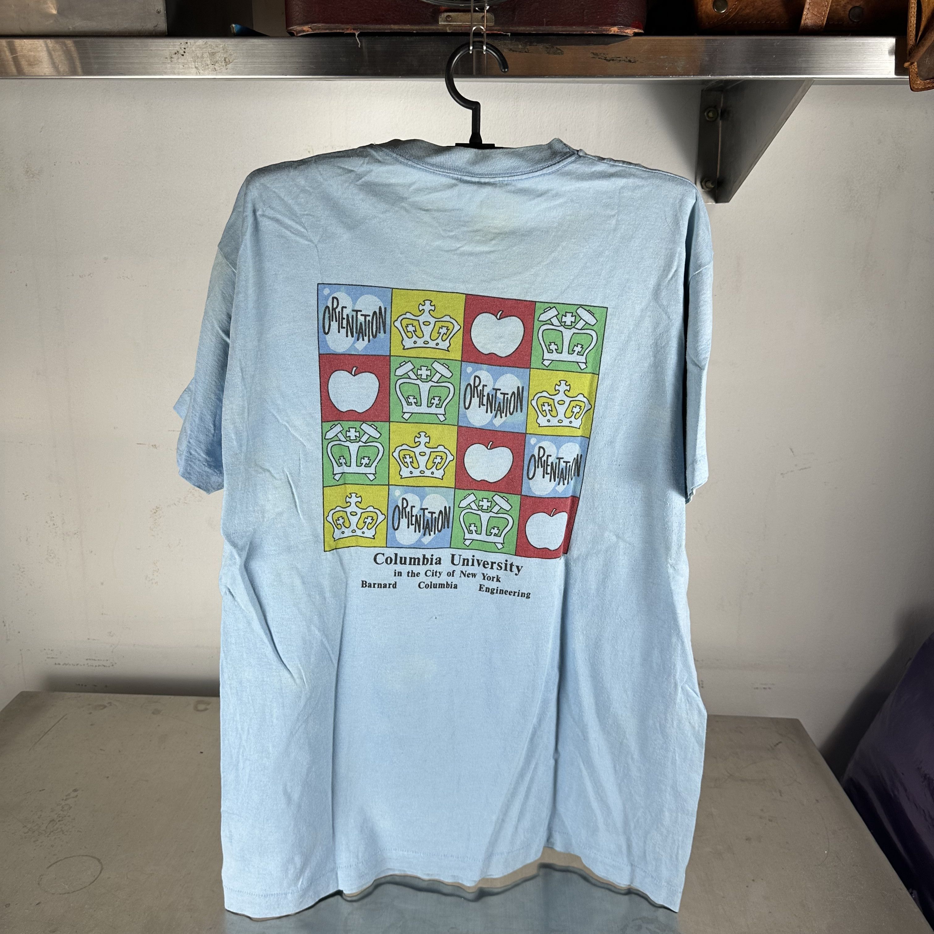 Vintage Vintage 1989 Columbia University Orientation Artwork T-shirt Size US XL / EU 56 / 4 - 4 Thumbnail