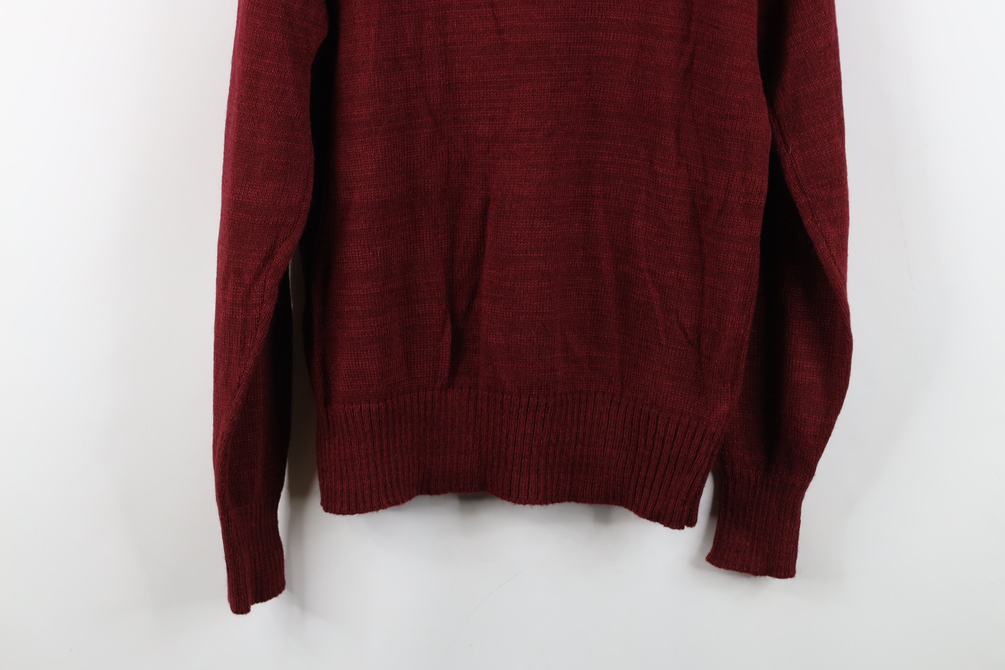 Vintage Vintage 70s Streetwear Diamond Knit Crewneck Sweater Red Size L / US 10 / IT 46 - 11 Thumbnail