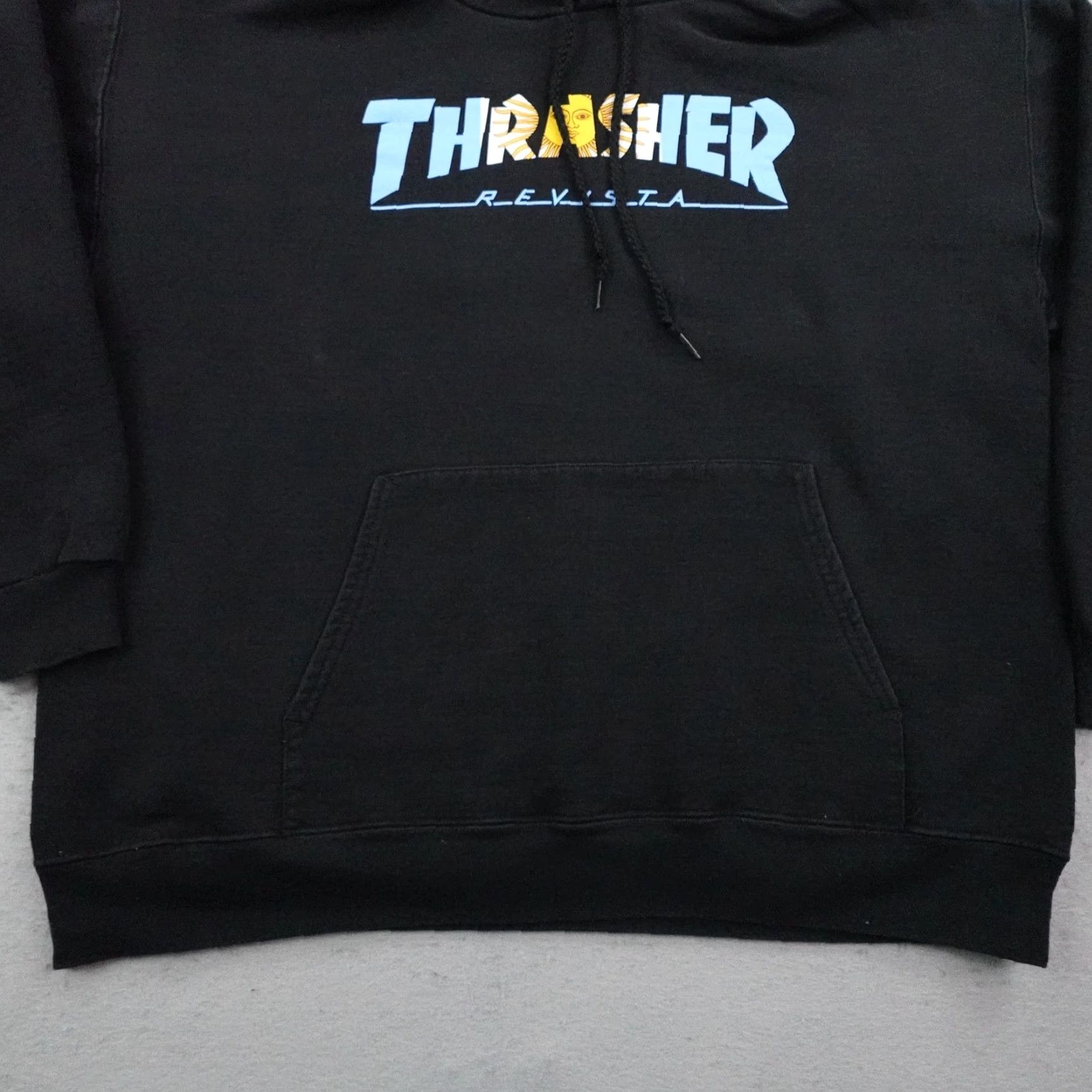 Thrasher VINTAGE Thrasher Hoodie Mens Large Black Revista Pullover Sweatshirt Skateboarding Size US L / EU 52-54 / 3 - 3 Thumbnail