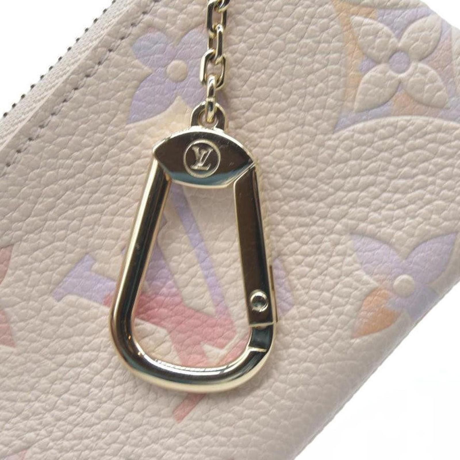 Louis Vuitton Louis Vuitton Empreinte Monogram Giant Key Pouch Dream Size ONE SIZE - 4 Thumbnail