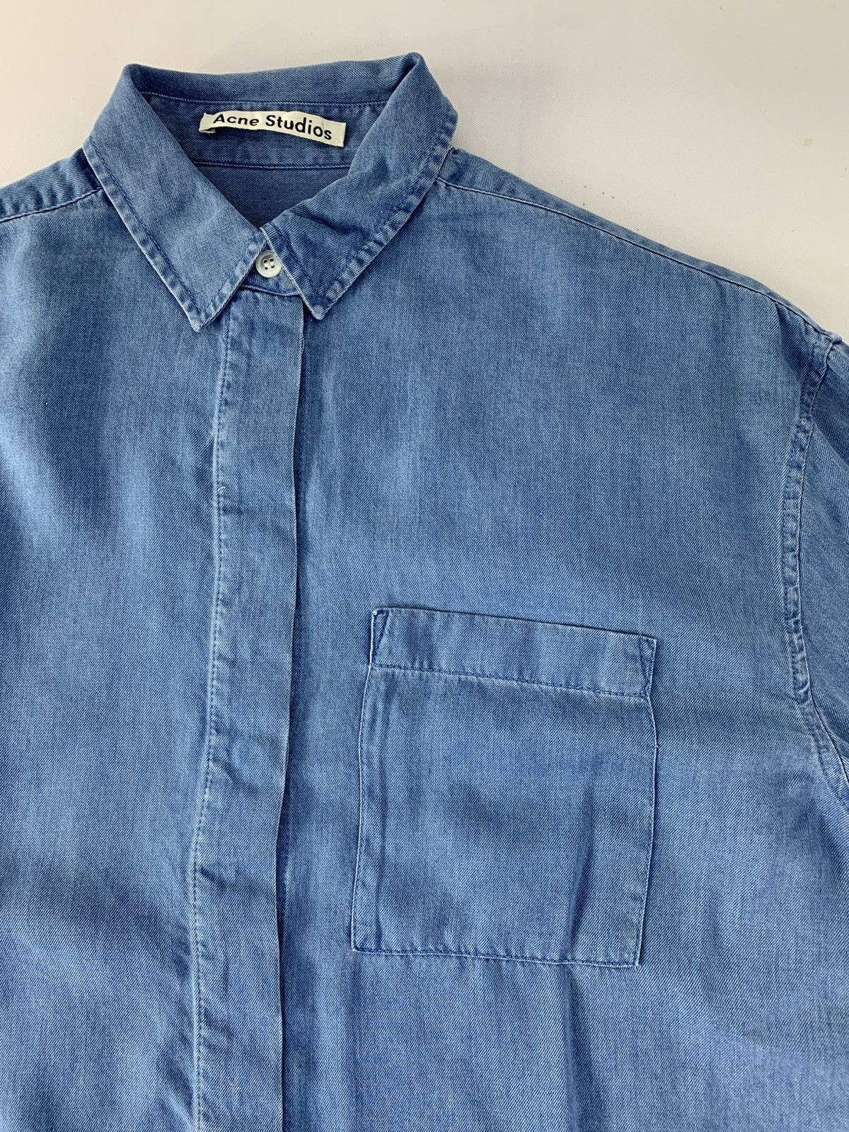 Acne Studios Acne Studios Denim Single Pocket Button Up Shirt Size US M / EU 48-50 / 2 - 3 Thumbnail