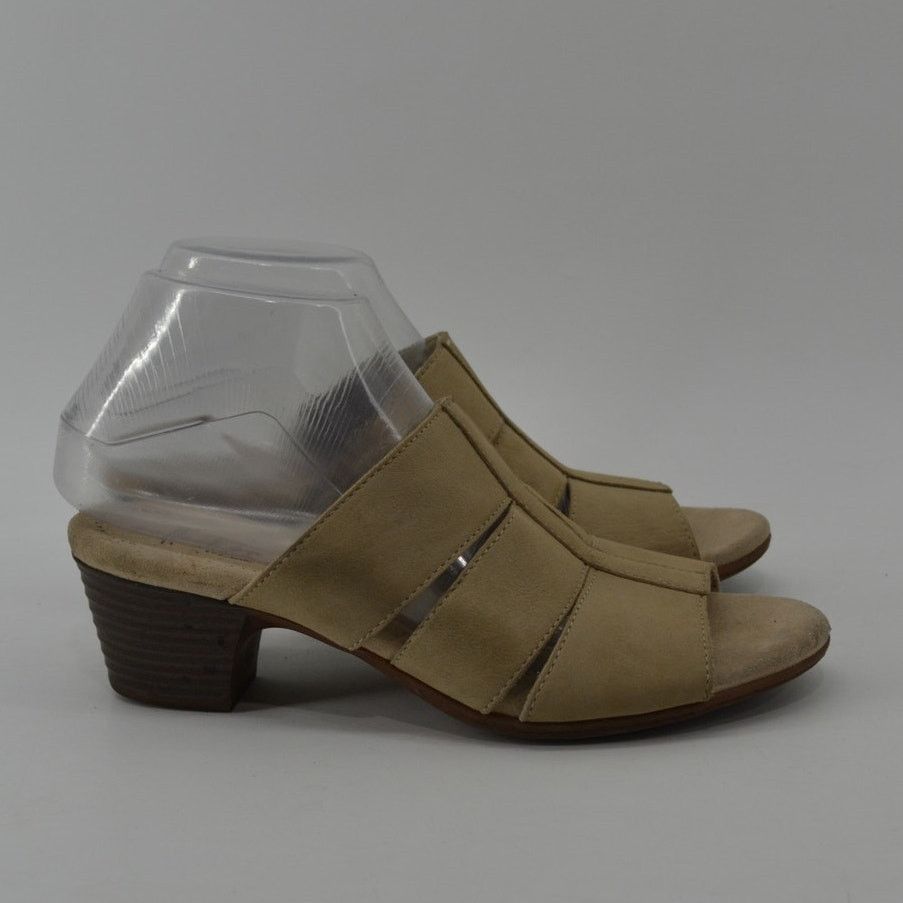 Clarks Clarks Size 8 Womens Tan Beige Leather Slip On Sandals Mules Size US 8 / IT 38 - 4 Thumbnail