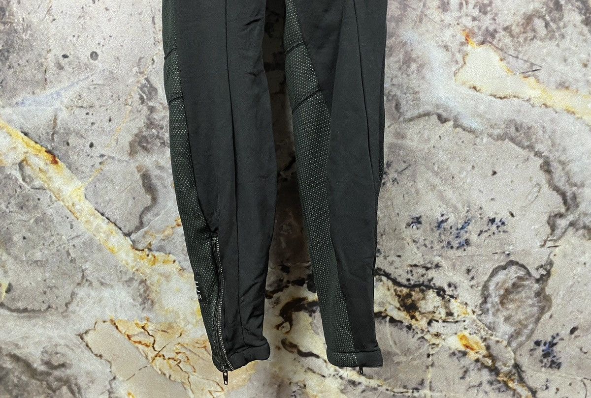 GOREWEAR Men’s Gore Bike-Wear Wind Stopper Cycling Pants Overalls Size US 36 / EU 52 - 18 Thumbnail