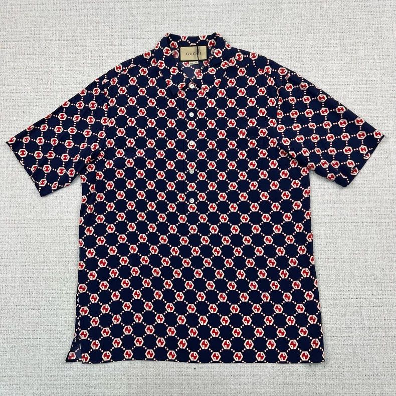 Gucci Gucci Borderless Overture Logo Full Print Silk Short Sleeve Size US S / EU 44-46 / 1 - 3 Thumbnail