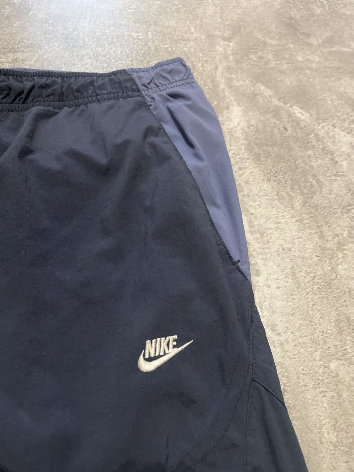 Nike × Vintage Vintage Nike Air Nylon Shorts Y2K Size US 30 / EU 46 - 5 Thumbnail