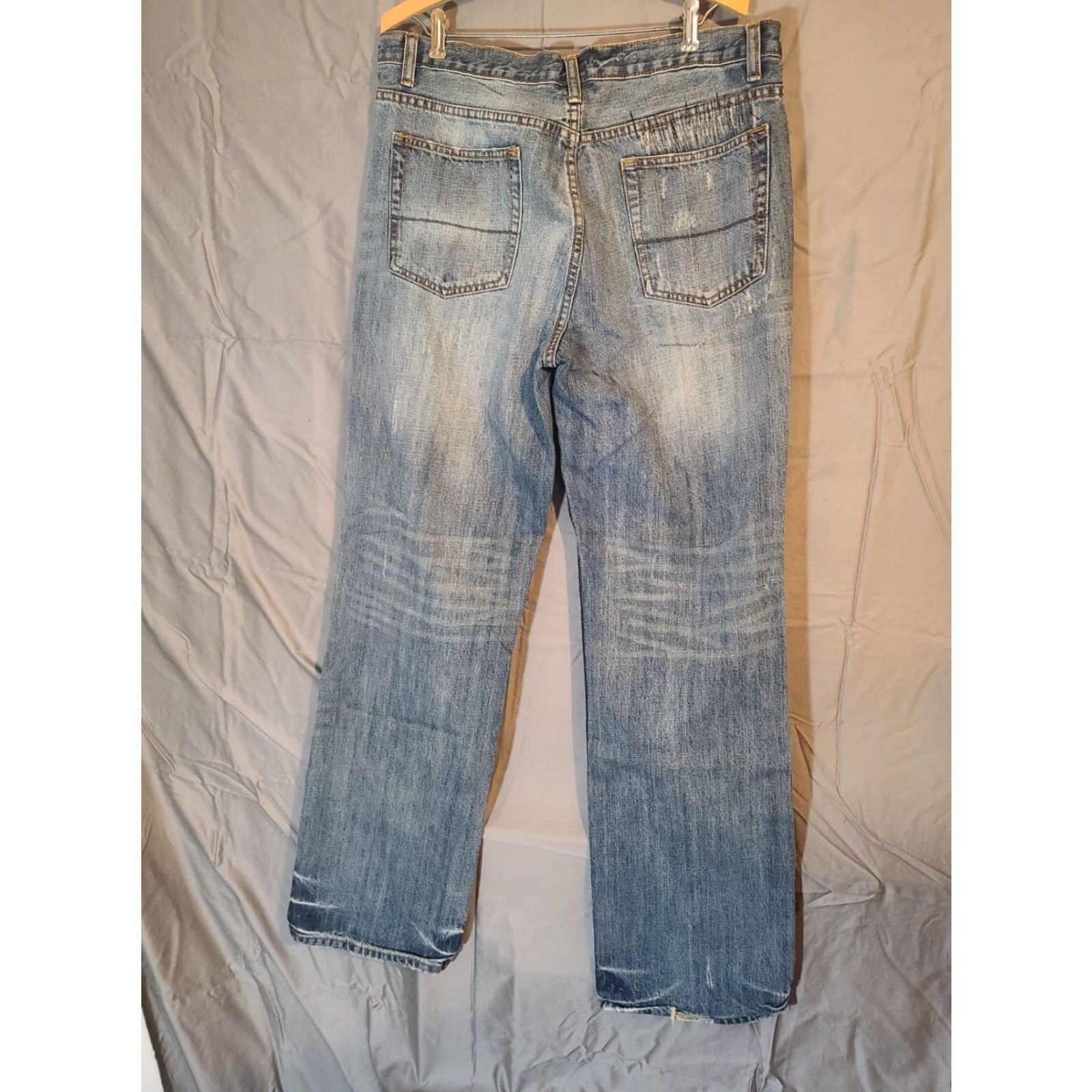 Vintage Industrial Exchange Jeans Mens Distressed Destroyed Loose Fit 36x34 5-Pocket Denim Blue 80s Theme Straight Jeans Mens Size US 36 / EU 52 - 5 Thumbnail