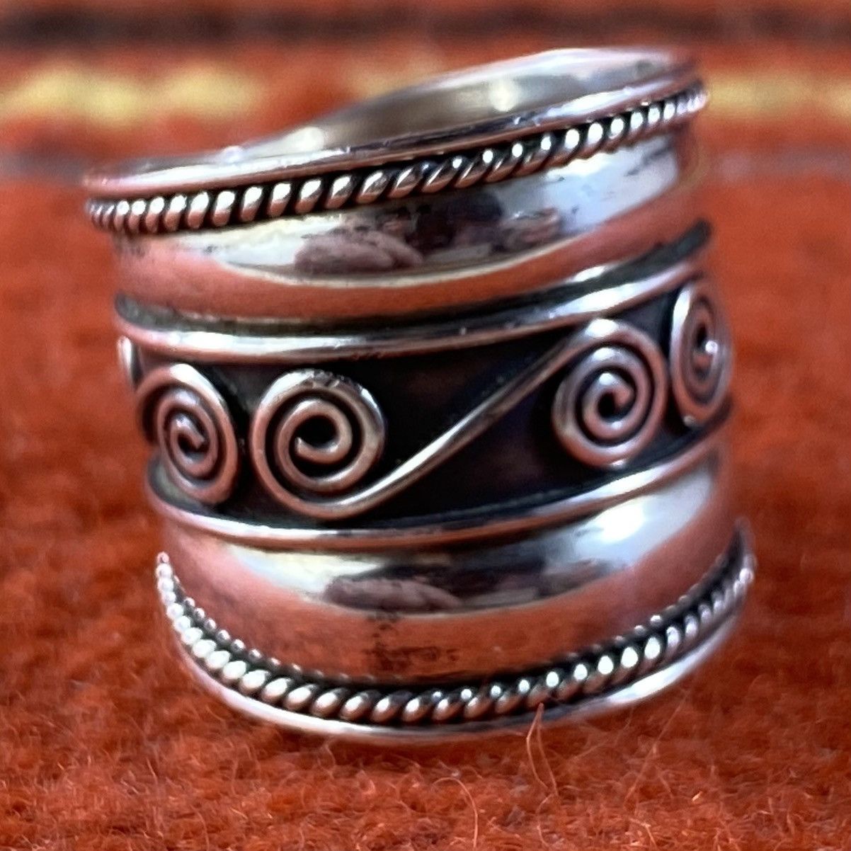 Japanese Brand × Kapital × Vintage Vtg Sterling Silver Wide Cigar Band Scrolled Trim Ring Size ONE SIZE - 2 Thumbnail