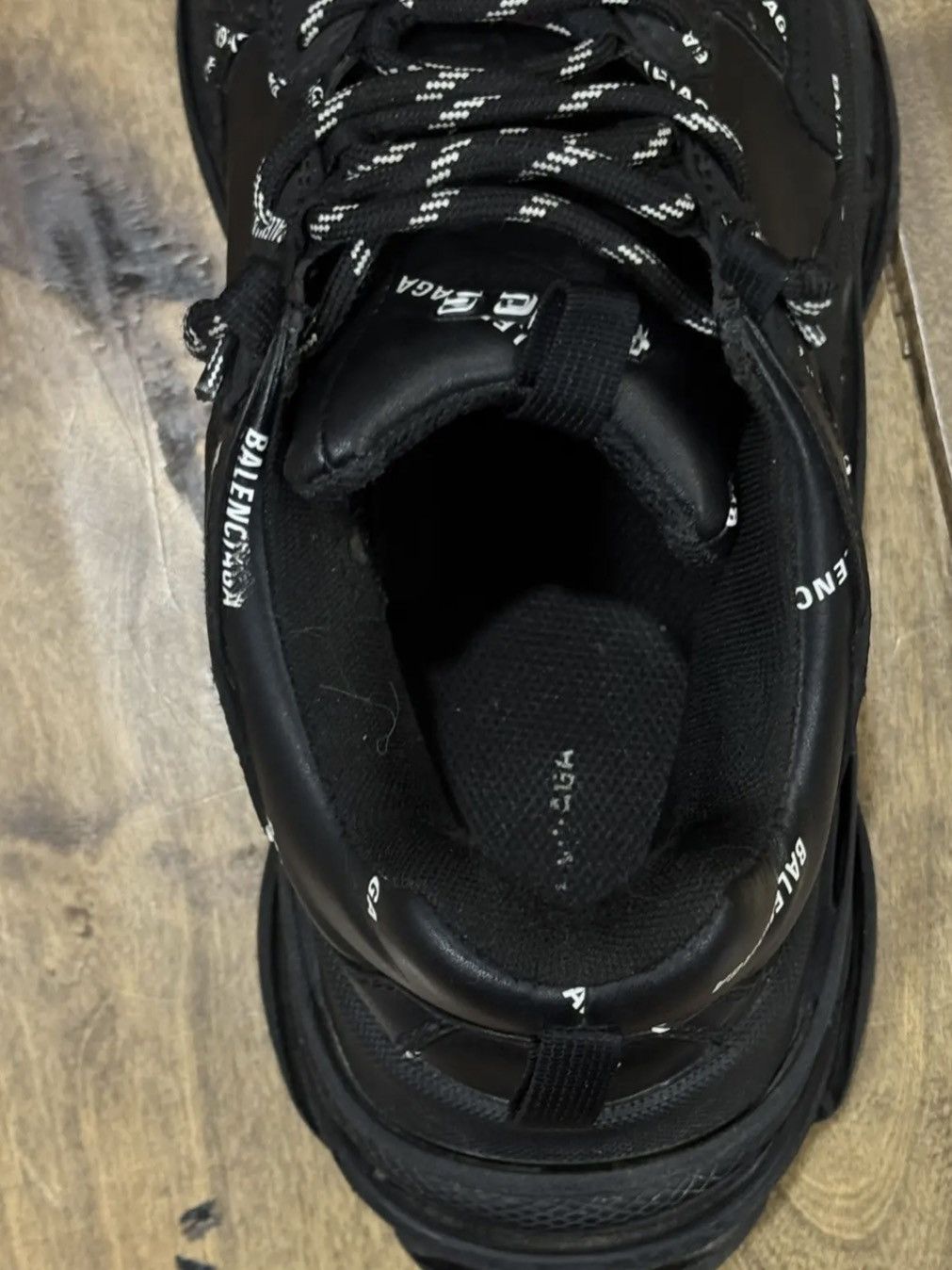 Balenciaga Balenciaga Triple S All Black Logo Sneakers Size US 9 / EU 42 - 9 Thumbnail
