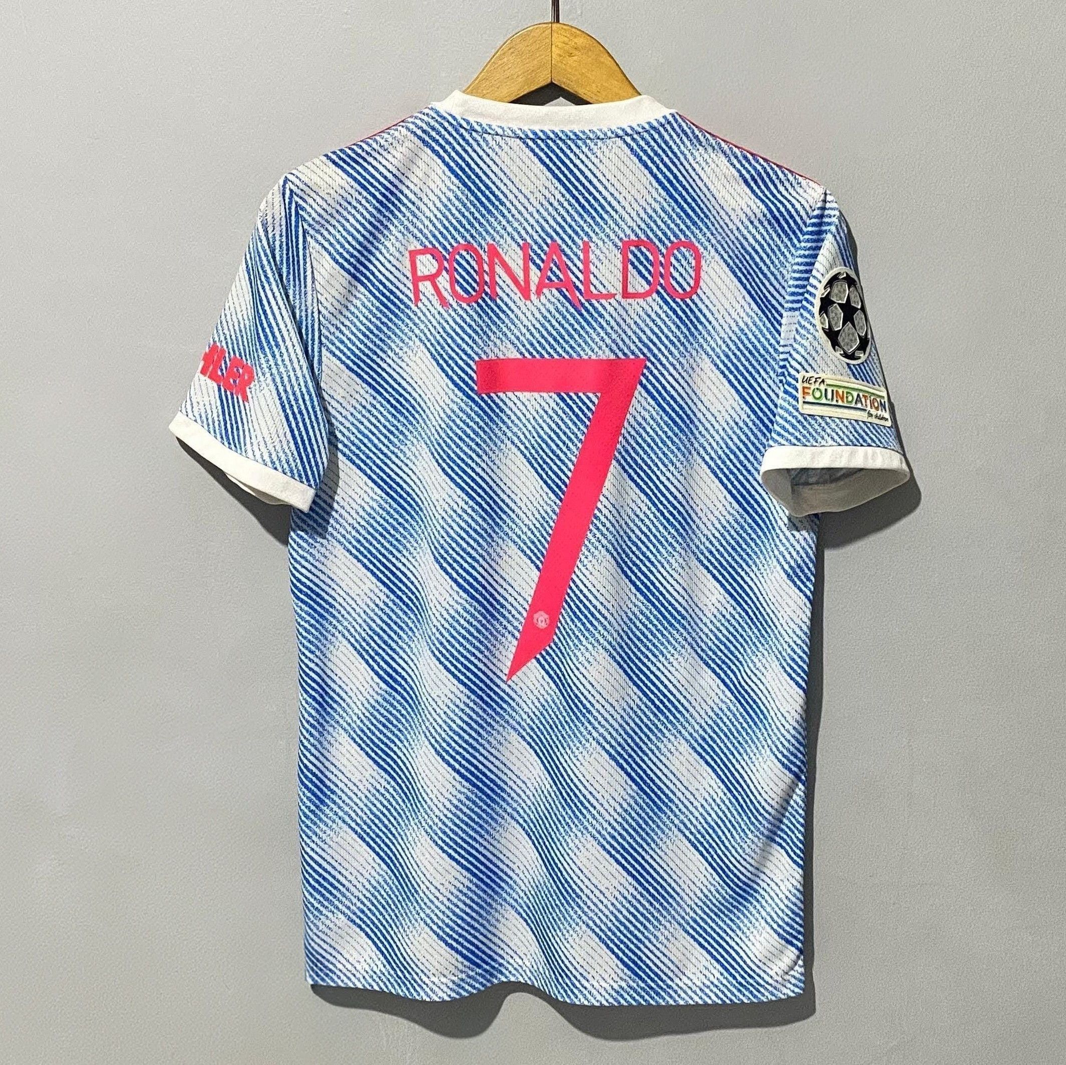Adidas Manchester United 2021-2022 Away Jersey Cristiano Ronaldo Size US M / EU 48-50 / 2 - 2 Thumbnail