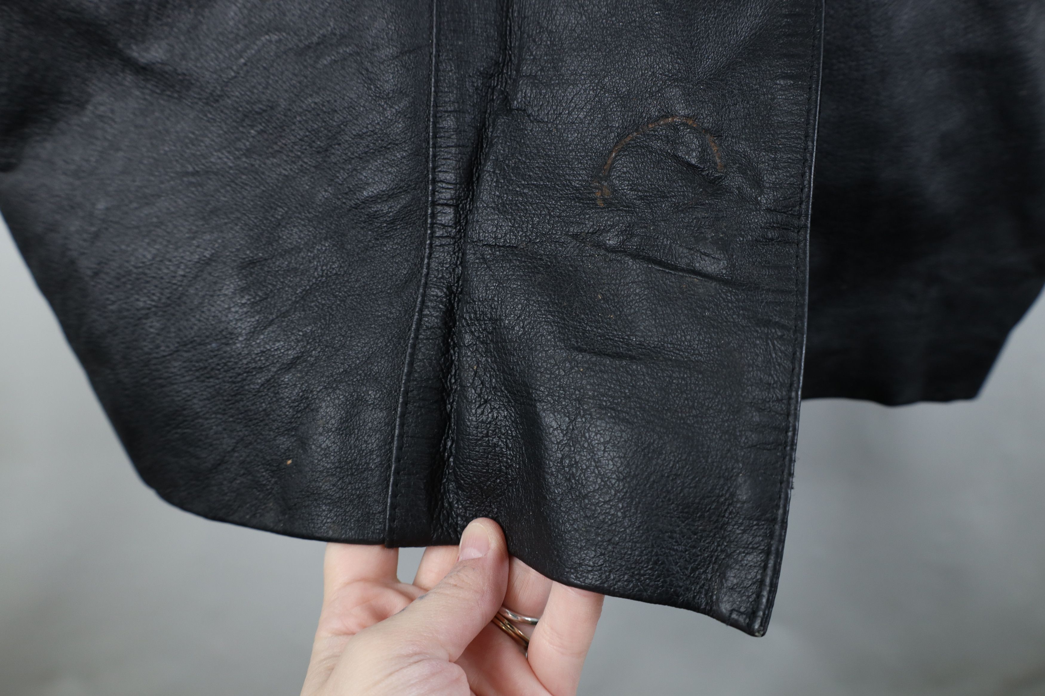 Vintage Vintage 90s Streetwear Gothic Paisley Leather Coat Jacket Size L / US 10 / IT 46 - 5 Thumbnail
