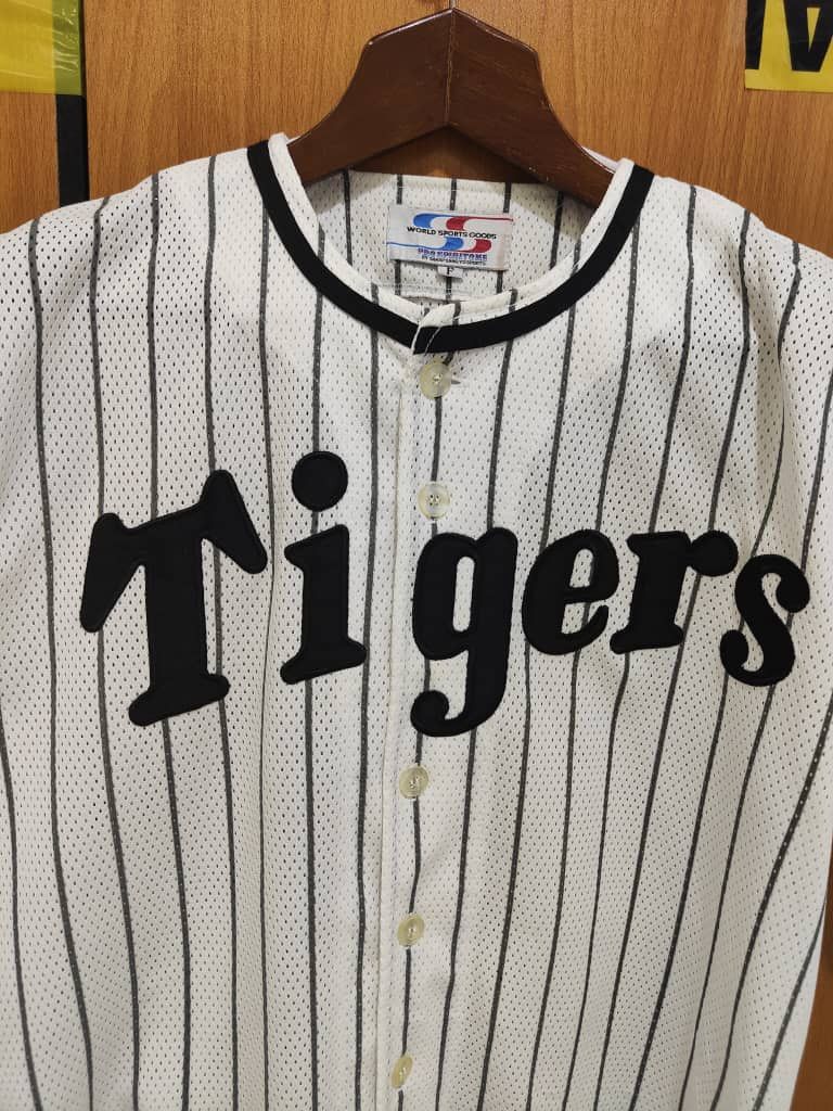 Vintage Vintage Hanshin Tigers baseball jersey osaka Size US XL / EU 56 / 4 - 6 Thumbnail