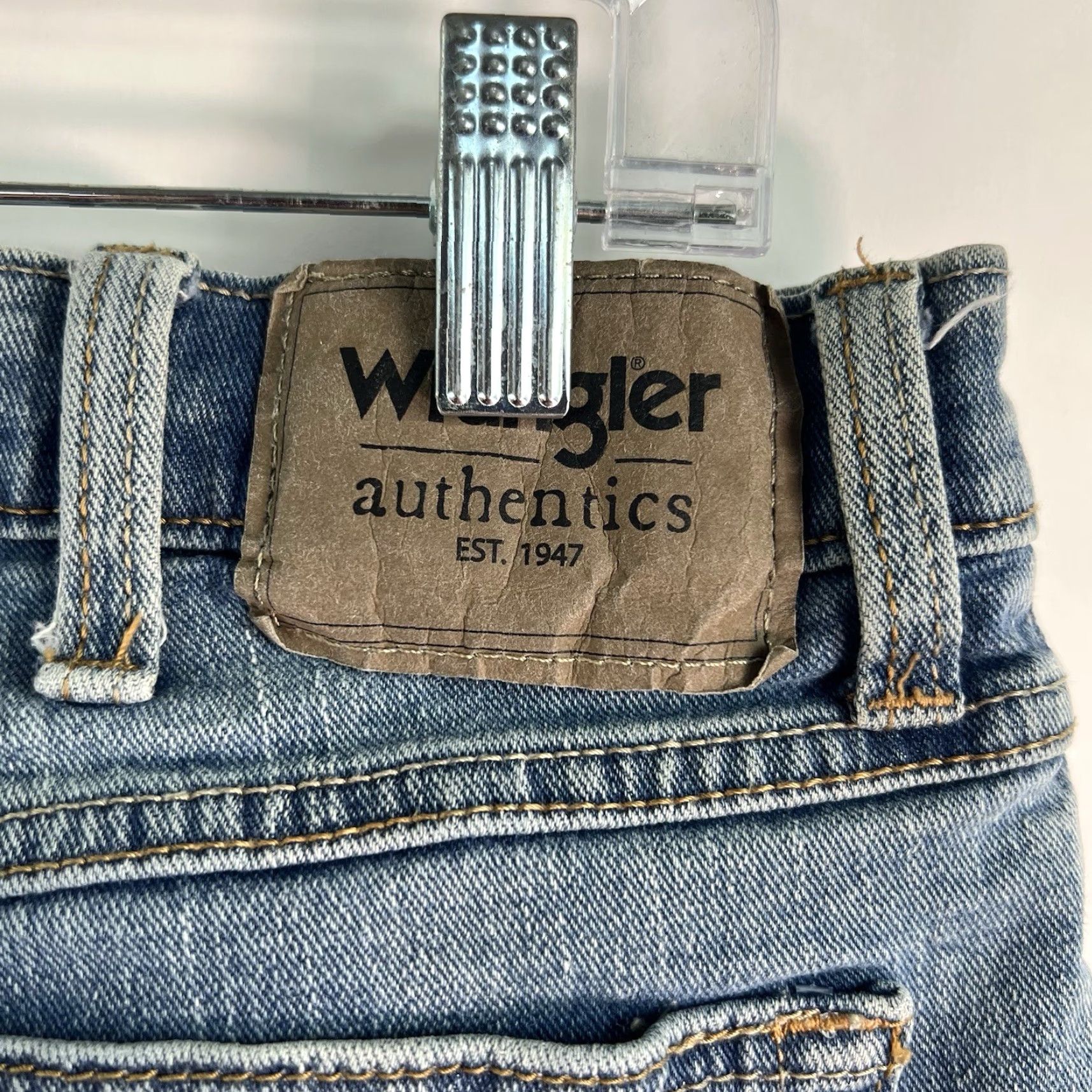Wrangler Wrangler Authentic Jean Men’s 34 X30 Blue Denim Straight Leg Size US 34 / EU 50 - 3 Thumbnail