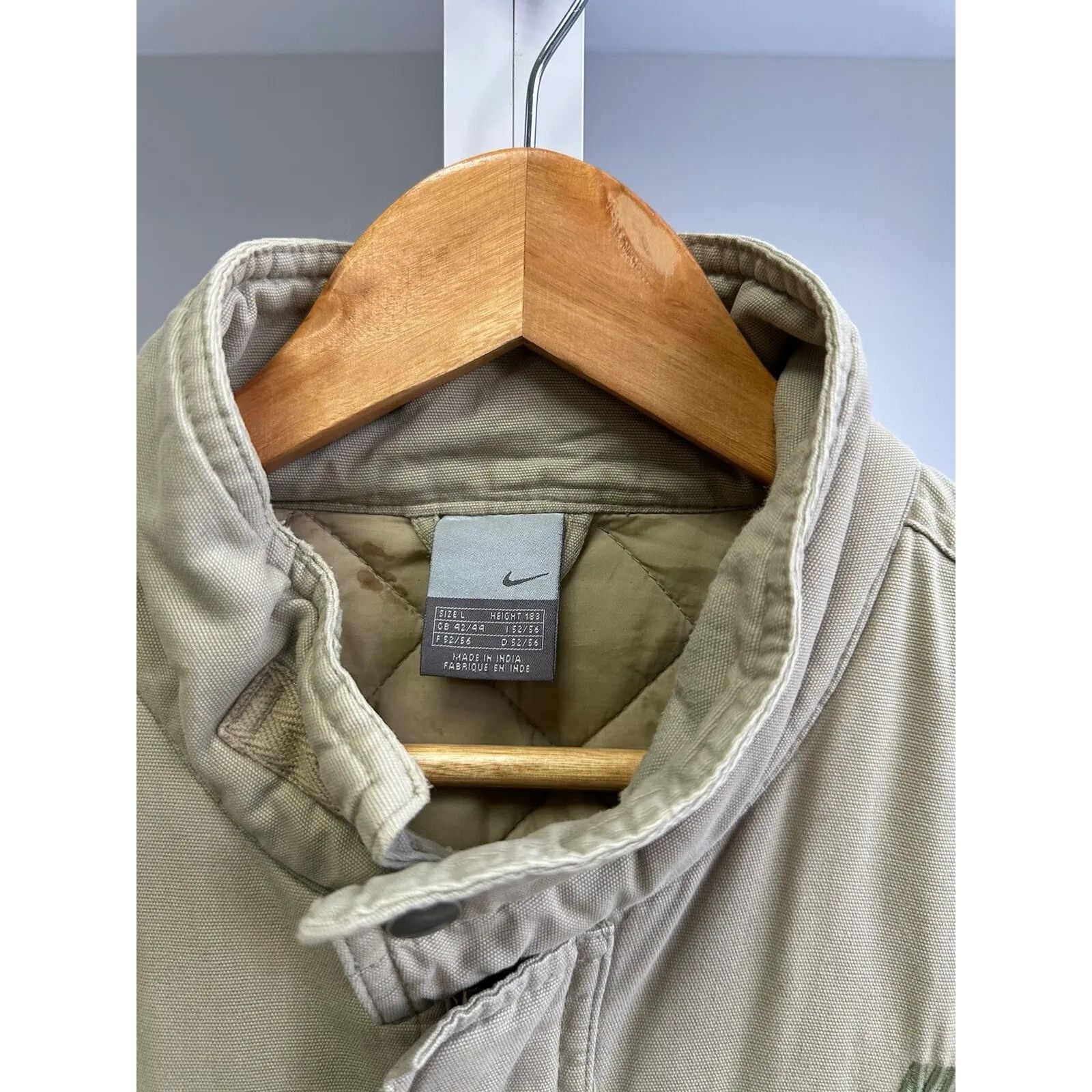 Nike VTG Nike Detroit Style Heavy Beige Bomber Jacket Size US L / EU 52-54 / 3 - 5 Thumbnail