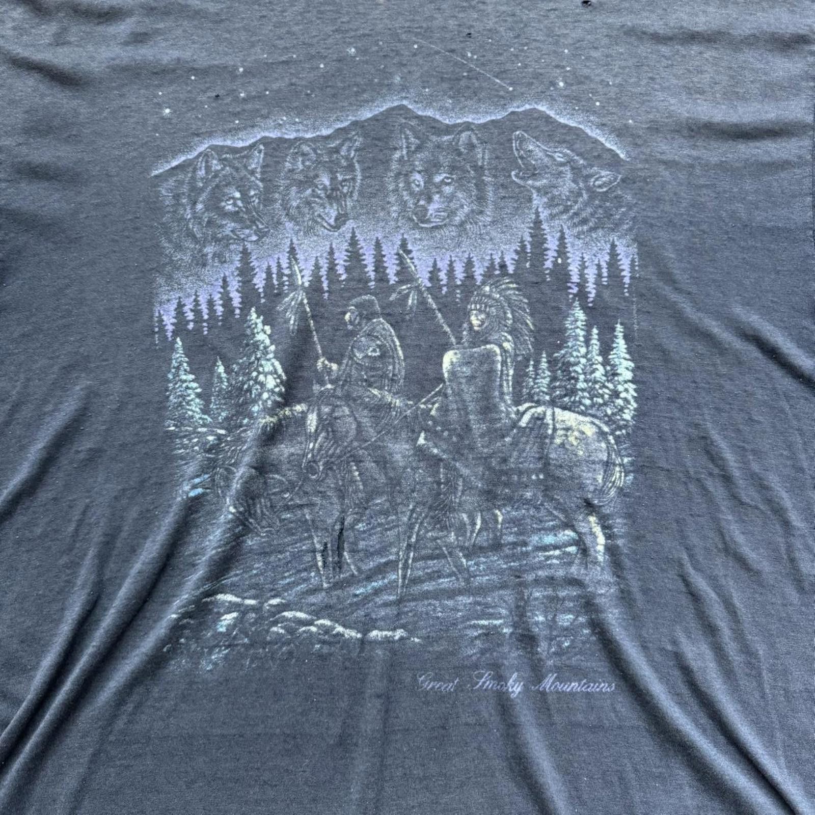Other Great Smokey Mountains “Native Spirits” Graphic T-Shirt Size US XL / EU 56 / 4 - 3 Thumbnail