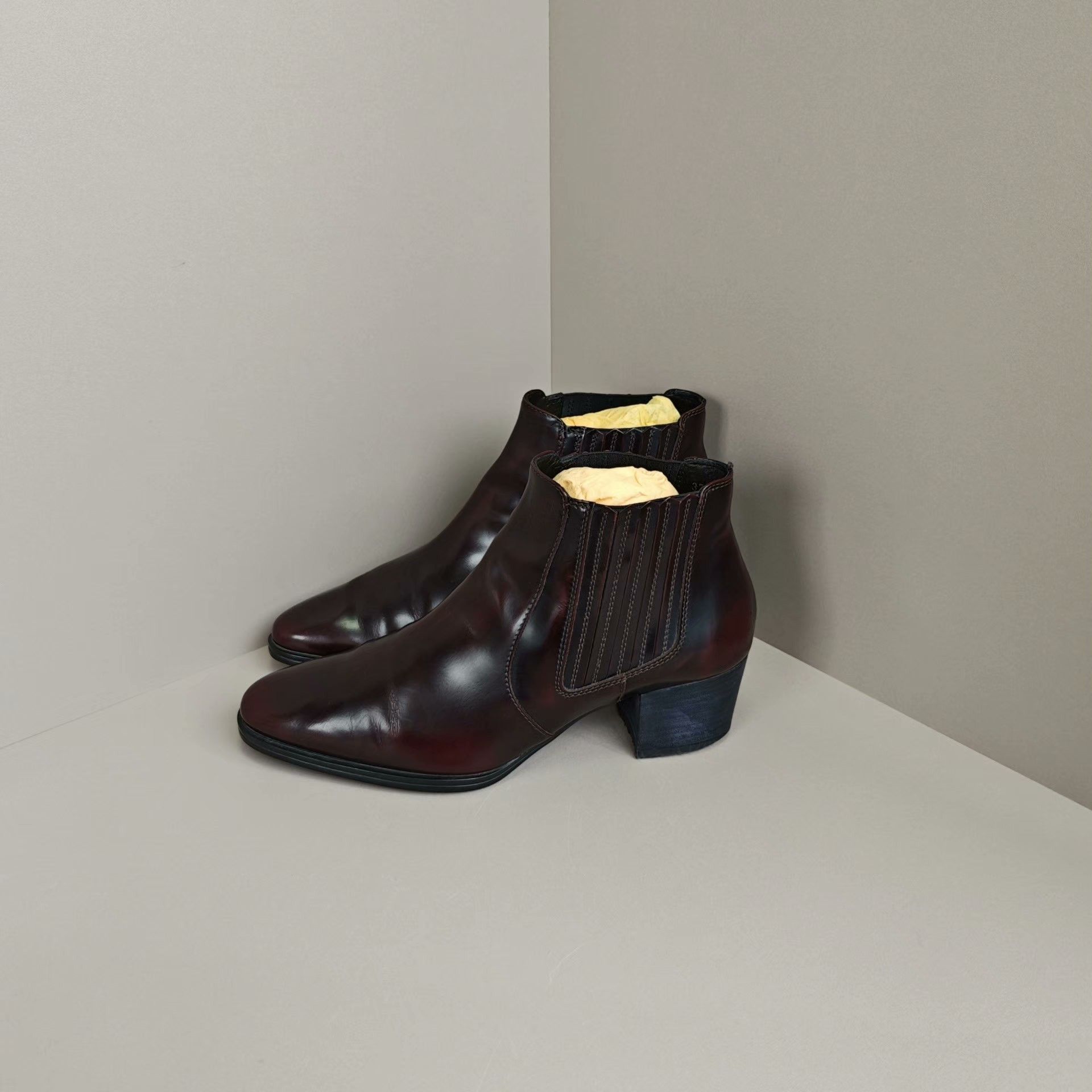 Tod's Tod's Boots us_7 Women Size US 7 / IT 37 - 1 Thumbnail