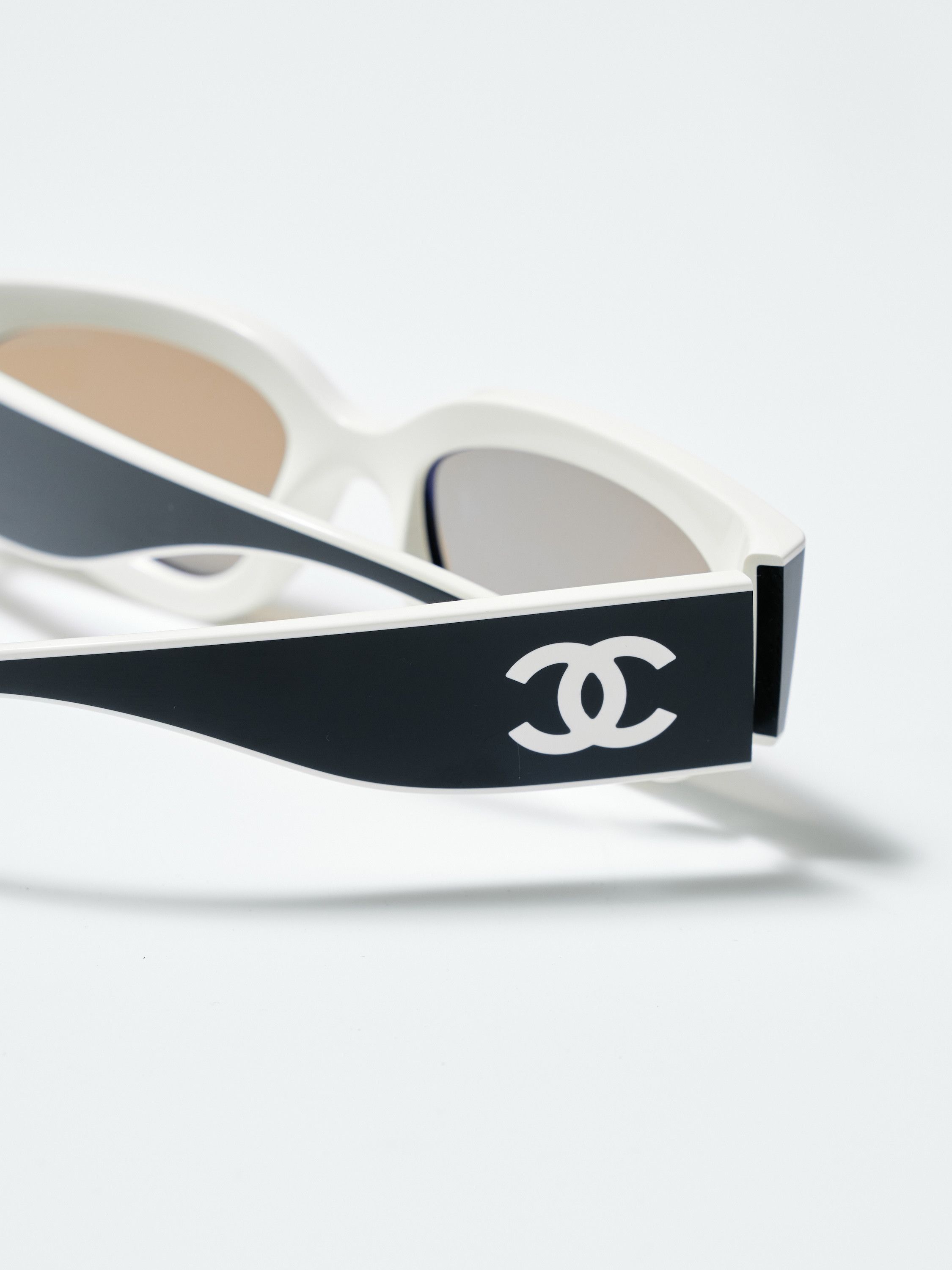 Chanel CHANEL OCH6056 C1656/53 Sunglasses BLACK Size ONE SIZE - 8 Thumbnail
