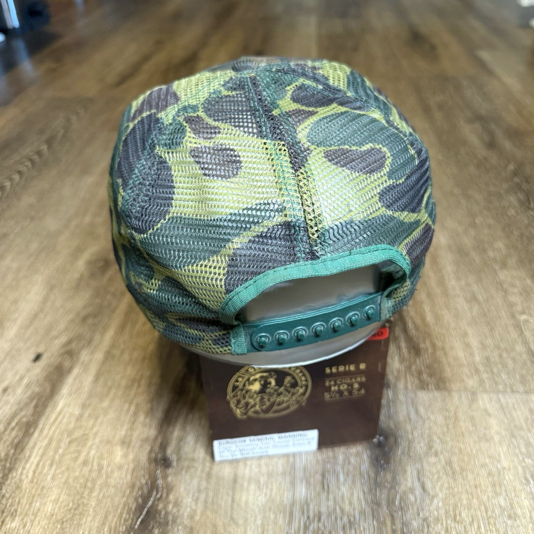Vintage VINTAGE American Vintage Hat Snapback Green Gun Leaf Pistol Rifle Farm 80s USA Dad Gear Adjustable Unisex Adults Size ONE SIZE - 4 Thumbnail
