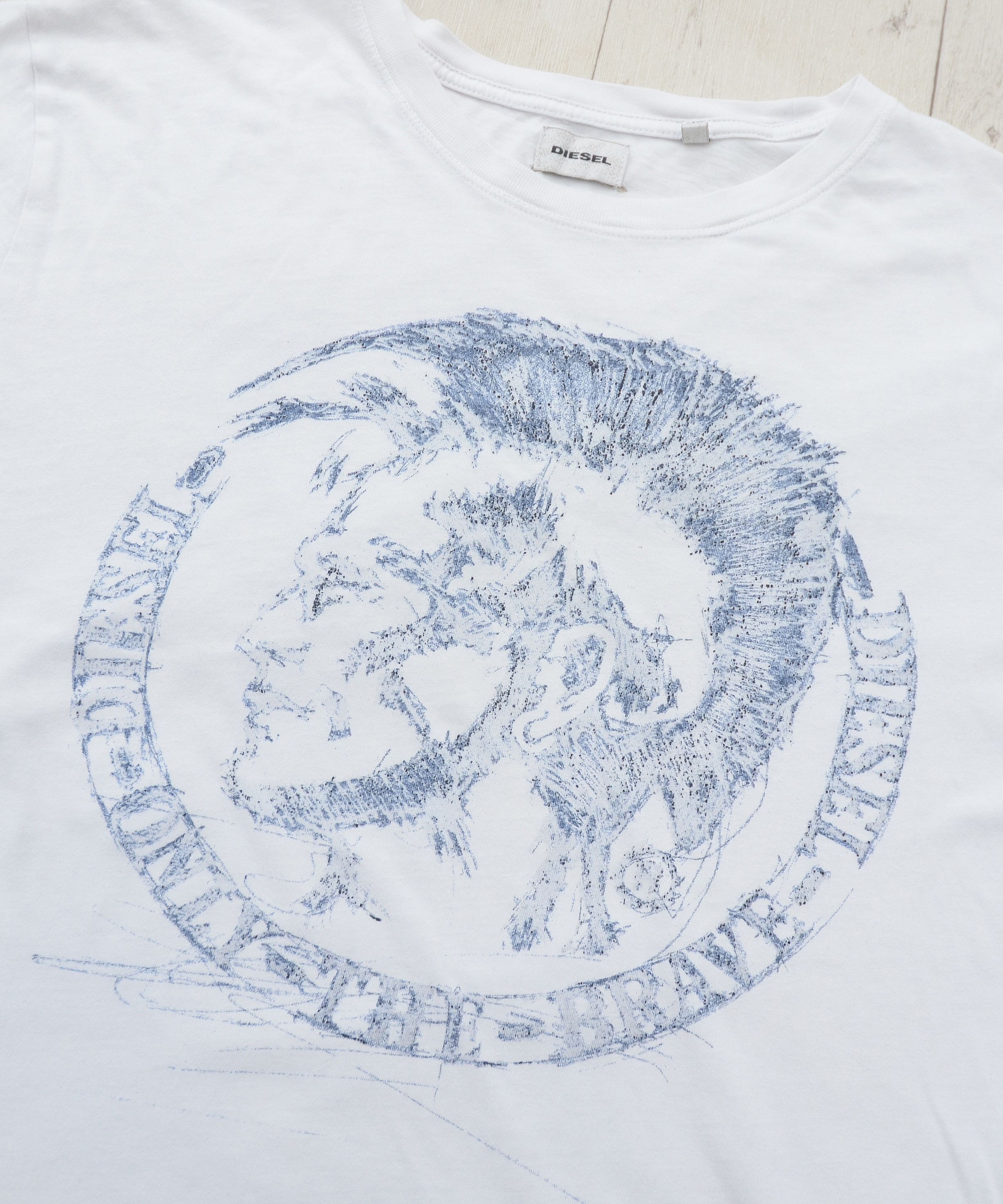 Diesel × Vintage Vintage Y2K Diesel Only The Brave Graphic Tee Big Logo Size US L / EU 52-54 / 3 - 4 Thumbnail