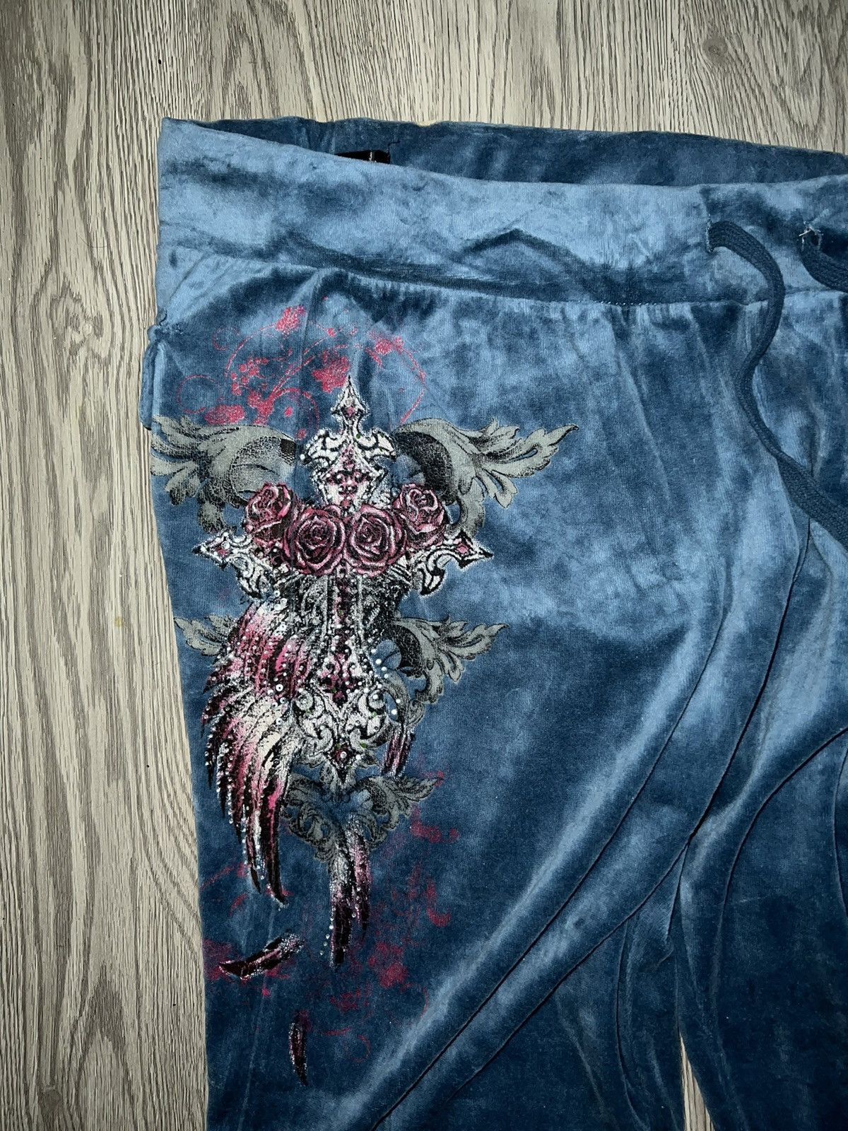 Ed Hardy Vintage Y2K cross and rose velvet pants 🥀➕ Size 26" / US 2 / IT 38 - 8 Thumbnail
