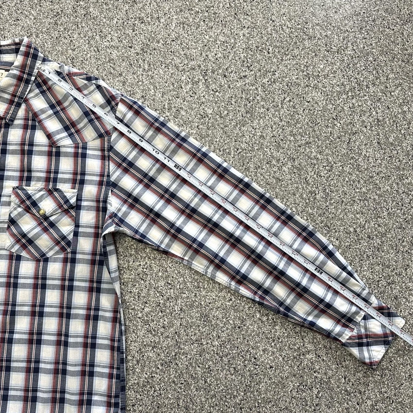 Vintage BKE 67 Pearl Snap Shirt Mens L Western Long Sleeve Cotton Red Blue Plaid Buckle Size US L / EU 52-54 / 3 - 6 Thumbnail