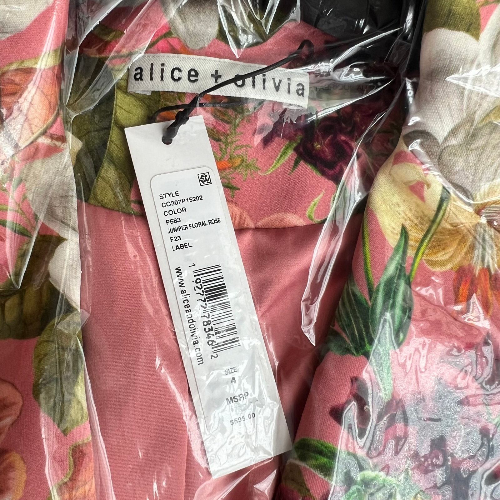 Alice + Olivia ALICE + OLIVIA Floral Rose Blazer,US4 + Shorts Set, US2 Size S / US 4 / IT 40 - 9 Thumbnail