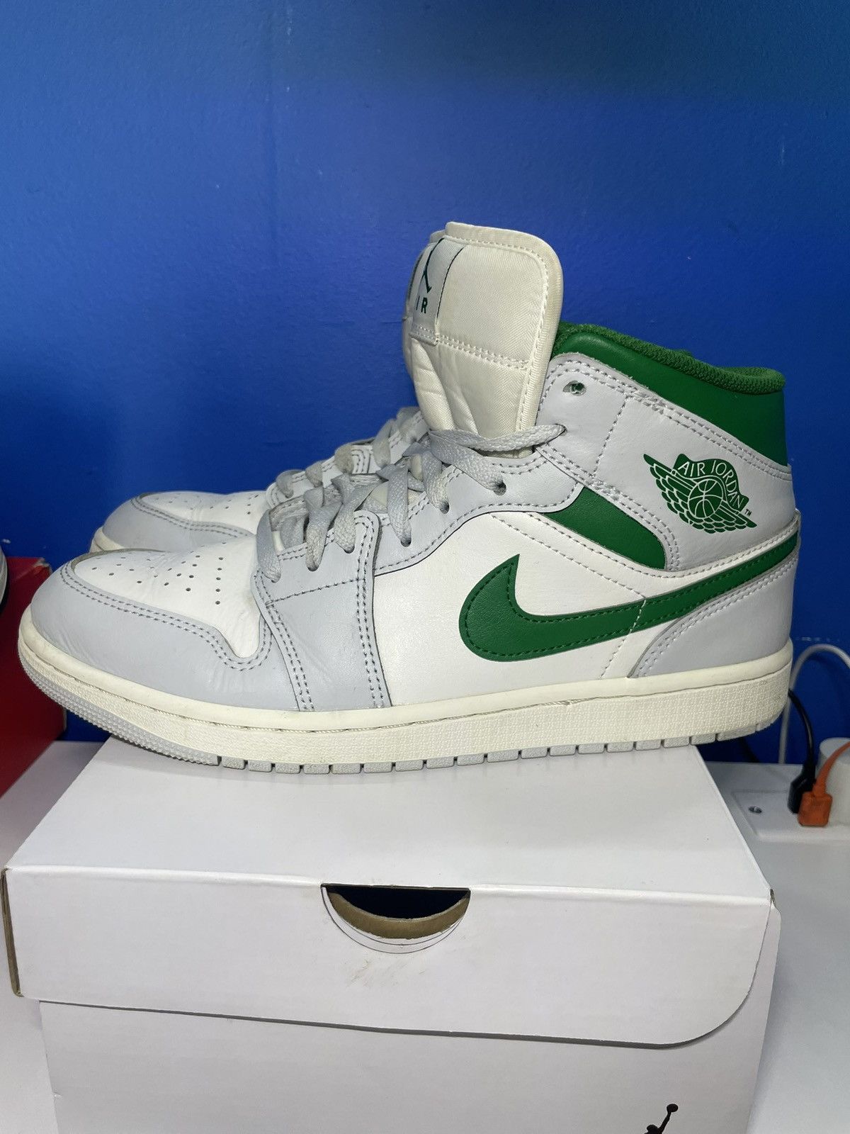 Jordan Brand Jordan 1 Mid white Green Size US 10 / EU 43 - 1 Thumbnail