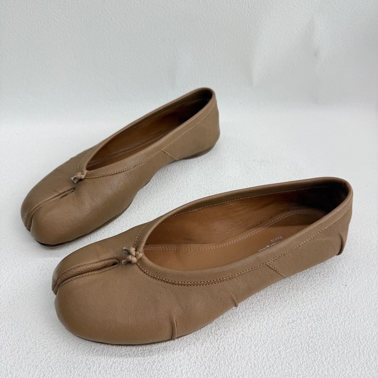 Maison Margiela Maison Margiela Leather Brown Lowtop Sneakers us_6 Women Size US 6 / IT 36 - 1 Thumbnail