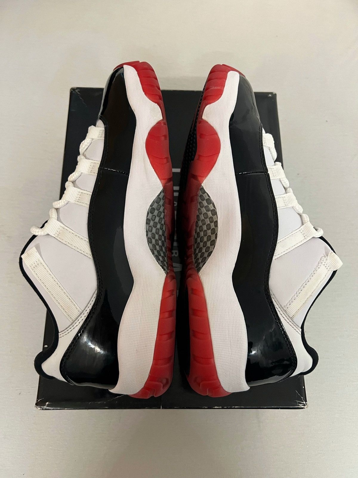 Jordan Brand Jordan 11 Retro Low Concord Bred Size US 9.5 / EU 42-43 - 3 Thumbnail