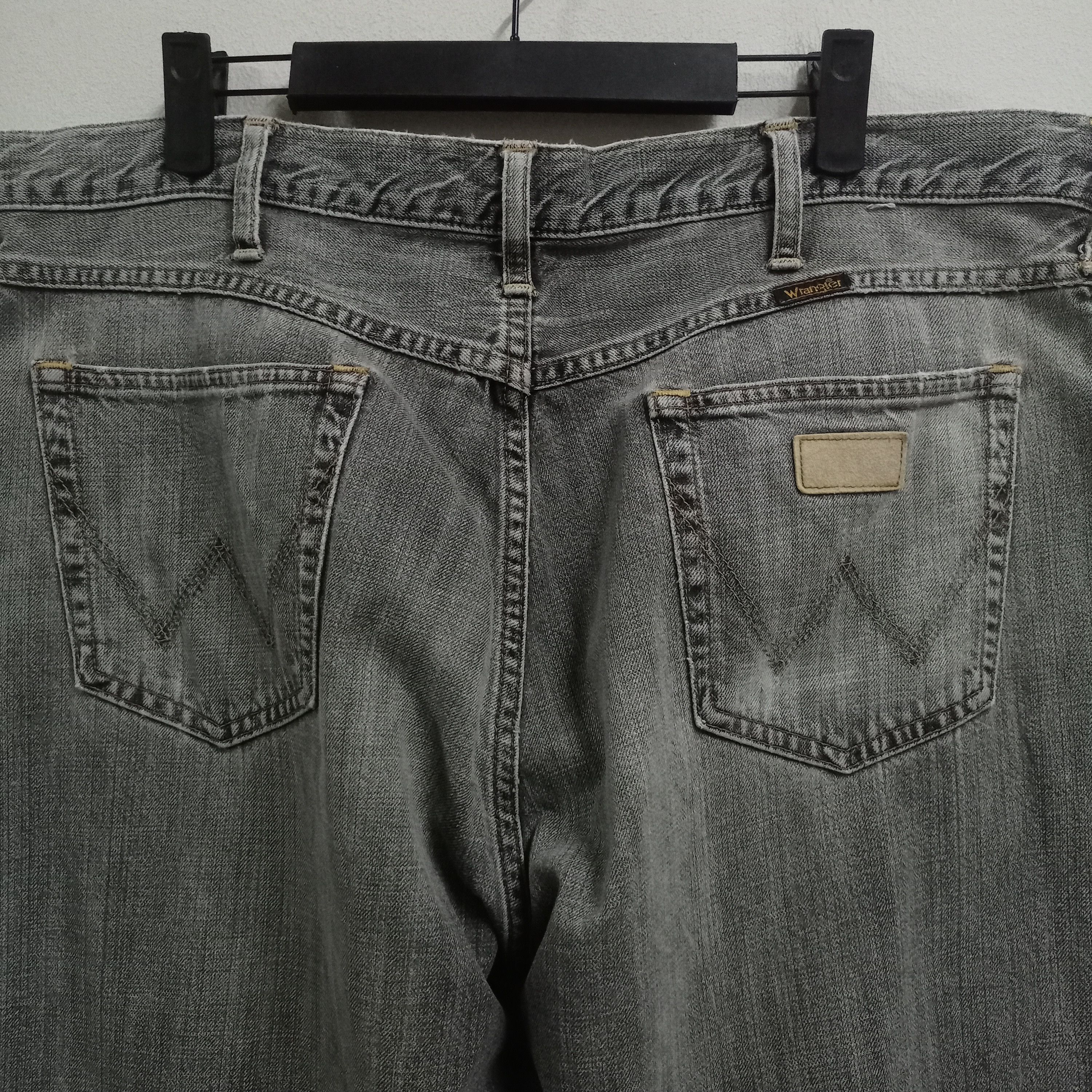 Wrangler Vintage Wrangler Frayed Hem Distressed Baggy Style Jeans Size US 39 - 7 Thumbnail