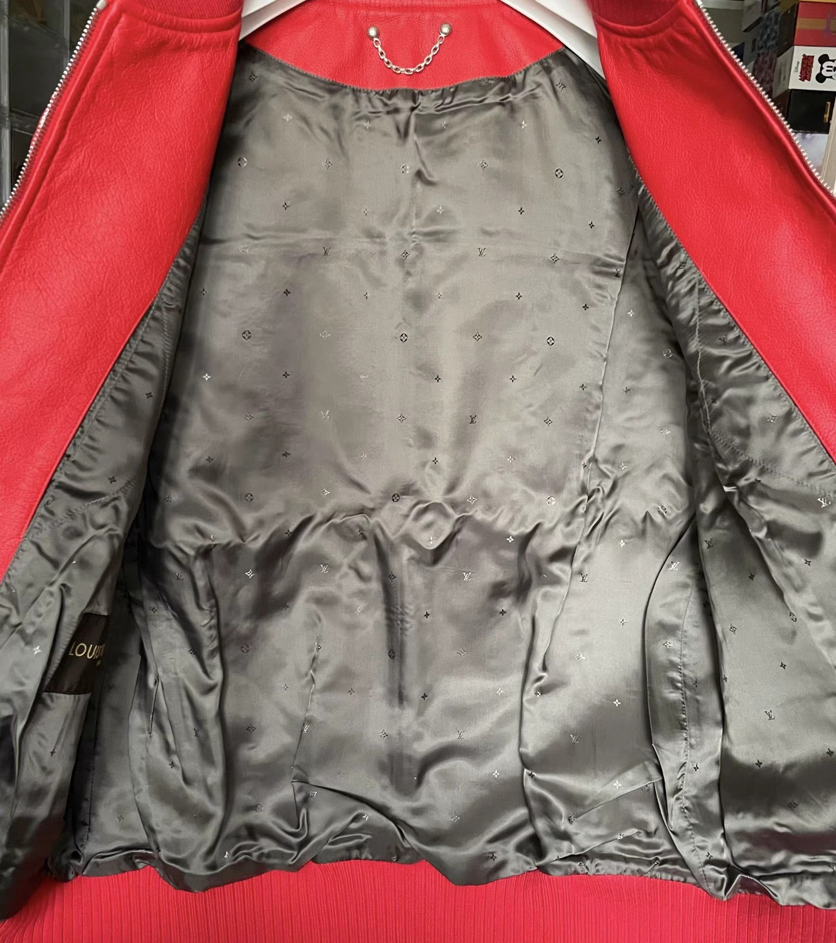Louis Vuitton Louis Vuitton LV x Supreme Red Leather Jacket Size US S / EU 44-46 / 1 - 3 Thumbnail