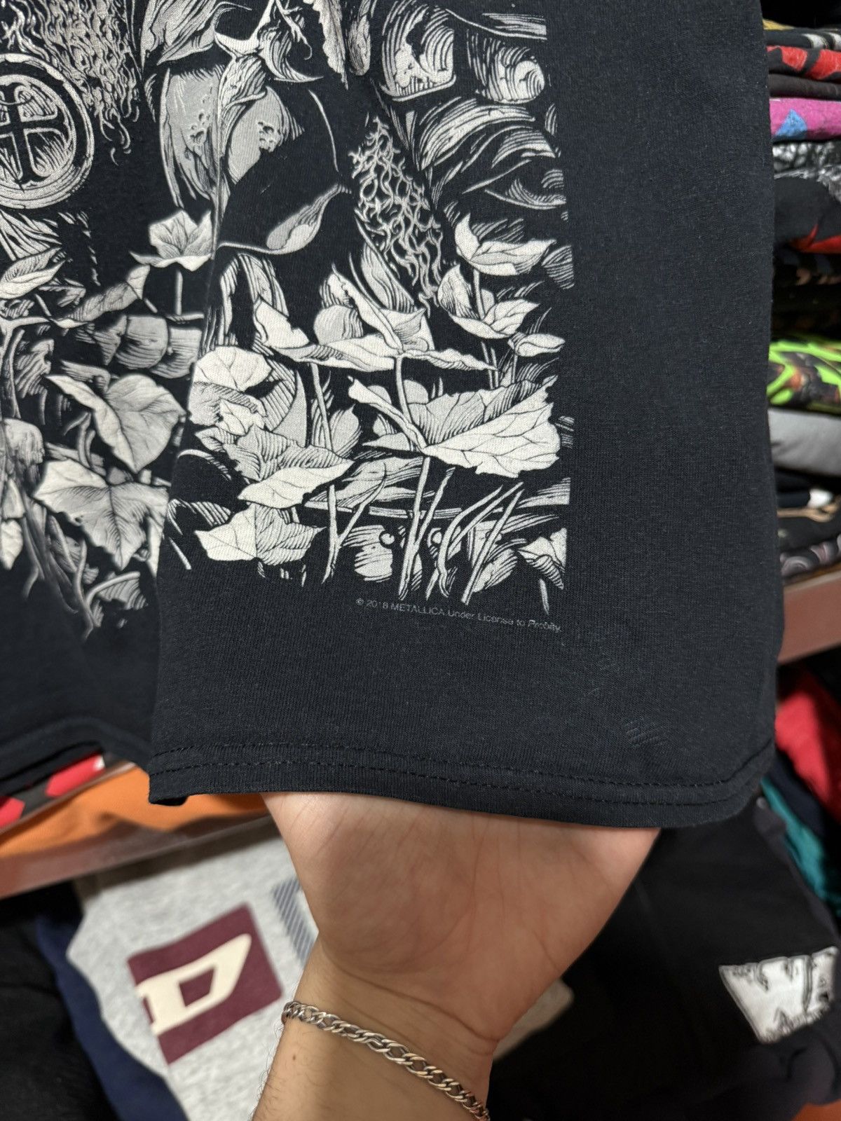 Band Tees × Metallica × Vintage Vintage Metallica Art By Ken Taylor 2018 Pirate Rock T-Shirt Size US L / EU 52-54 / 3 - 4 Thumbnail