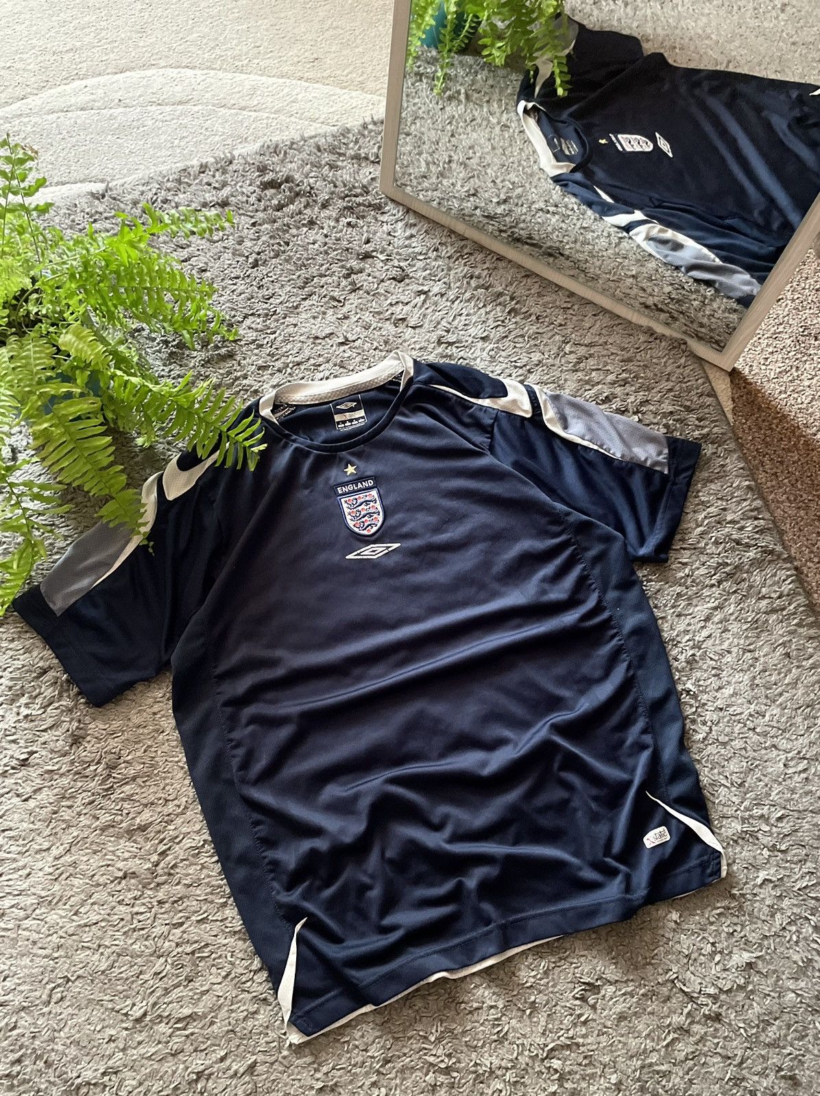 Umbro × Vintage 00s Umbro Soccer Jersey England Logo Rare Streetwear Size US M / EU 48-50 / 2 - 2 Thumbnail