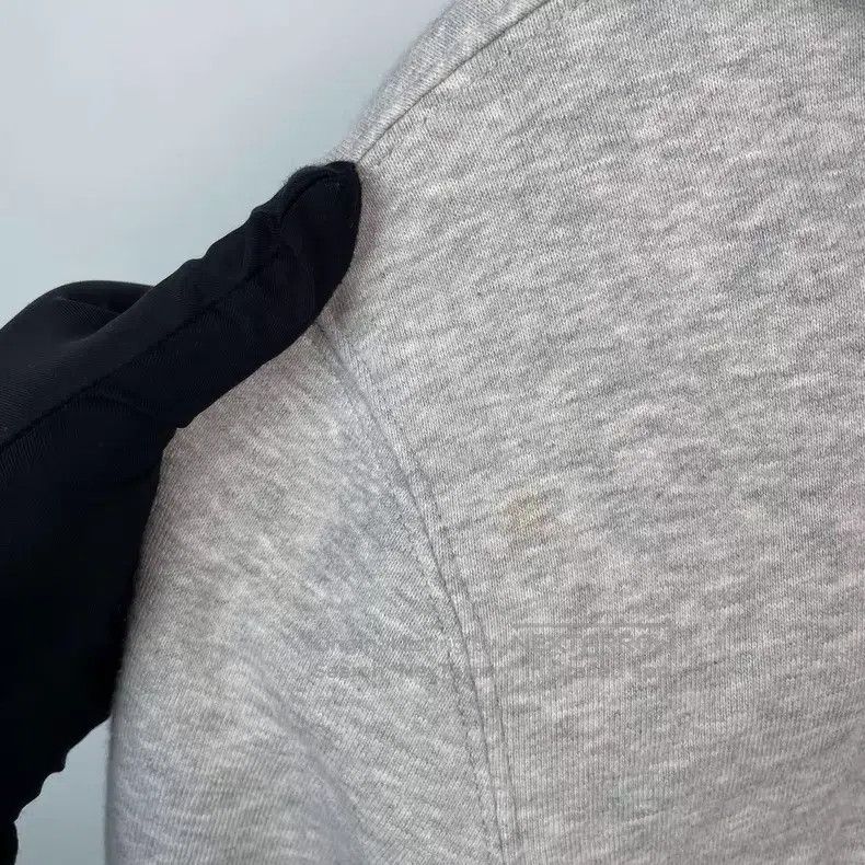 Louis Vuitton Louis Vuitton Grey cotton globe logo zip-up hoodie Size US M / EU 48-50 / 2 - 6 Thumbnail