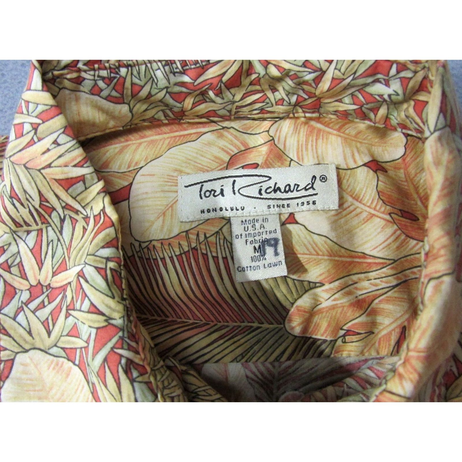 Tori Richard VINTAGE Tori Richard Shirt Mens M Beige Red Floral Tropical Hawaiian Aloha Button-Up Casual Short Sleeve Size US M / EU 48-50 / 2 - 2 Thumbnail