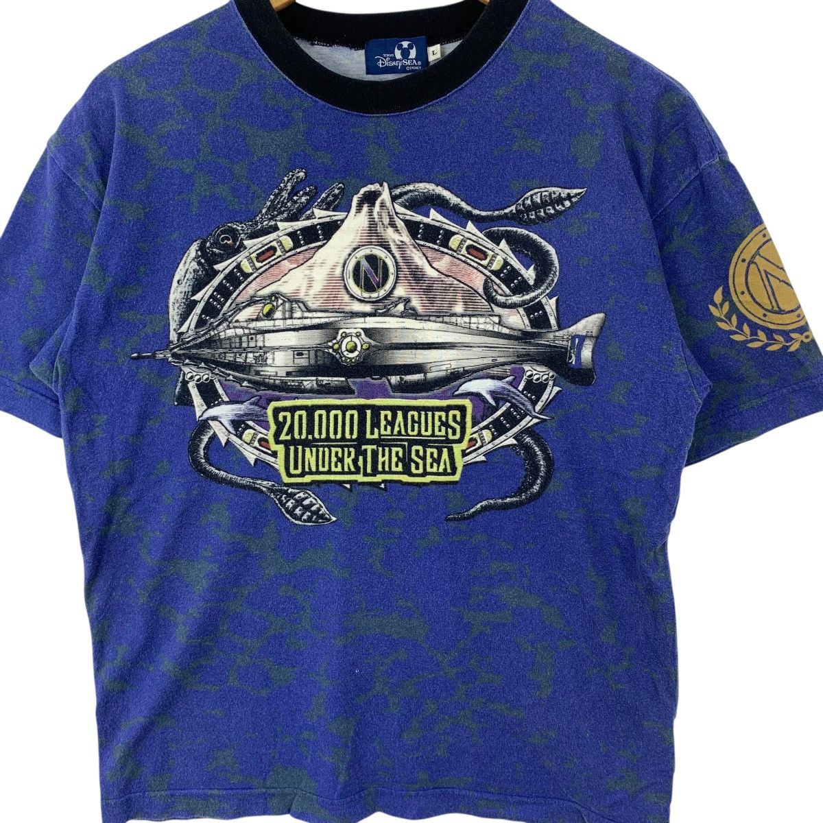 Disney Vintage DISNEY TOKYO SEA 20000 Leagues Under Sea Tee Shirt Size S / US 4 / IT 40 - 5 Thumbnail