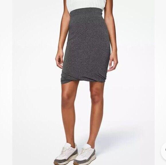 Designer Lululemon Boulevard Bliss Skirt Gray Ruched Bubble Hem Sz 6 Size 28" / US 6 / IT 42 - 1 Thumbnail
