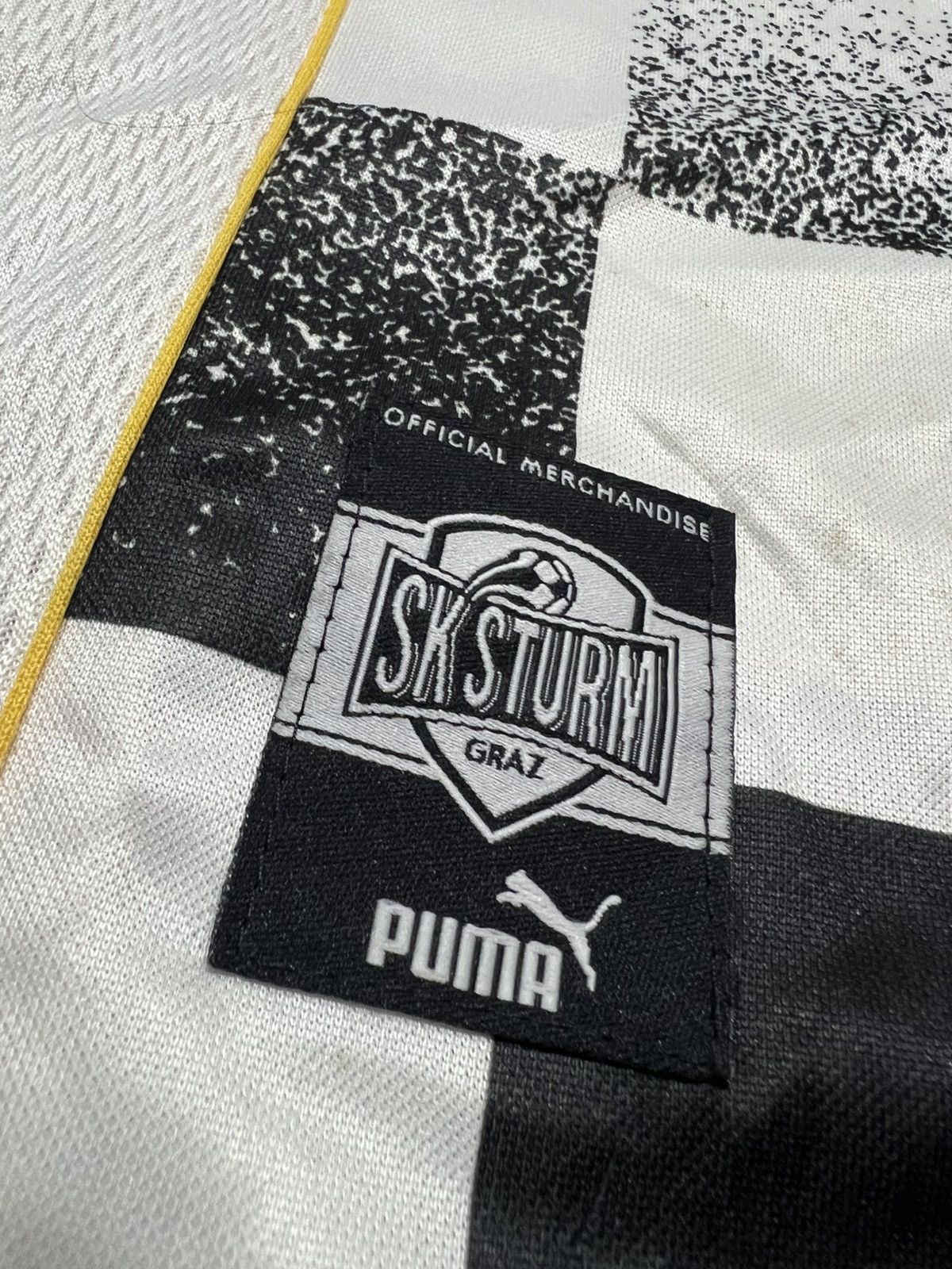 Puma SK Sturm Graz 2002-03 Puma Home Jersey Size US L / EU 52-54 / 3 - 7 Thumbnail
