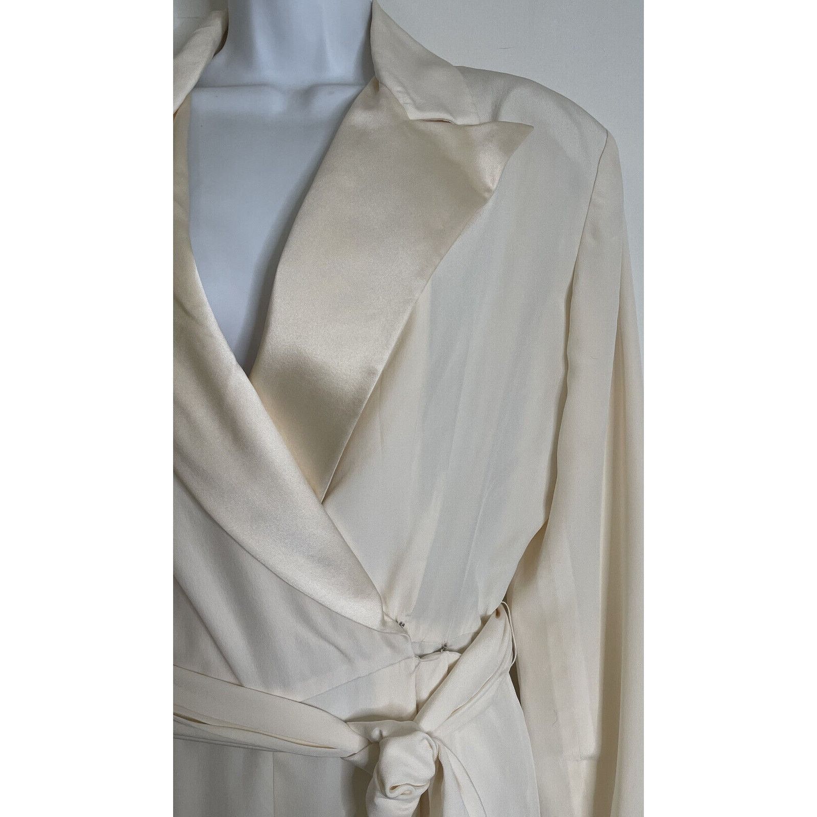 Ralph Lauren Purple Label Ralph Lauren Purple Label Polo Ivory Silk Jumpsuit Womens 12 Size 34" / US 12 / IT 48 - 6 Thumbnail