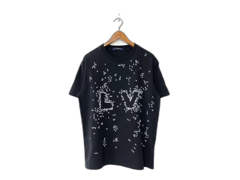 Louis Vuitton Louis Vuitton Black Logo Embroidered Short Sleeve Shirt Size US L / EU 52-54 / 3 - 1 Thumbnail