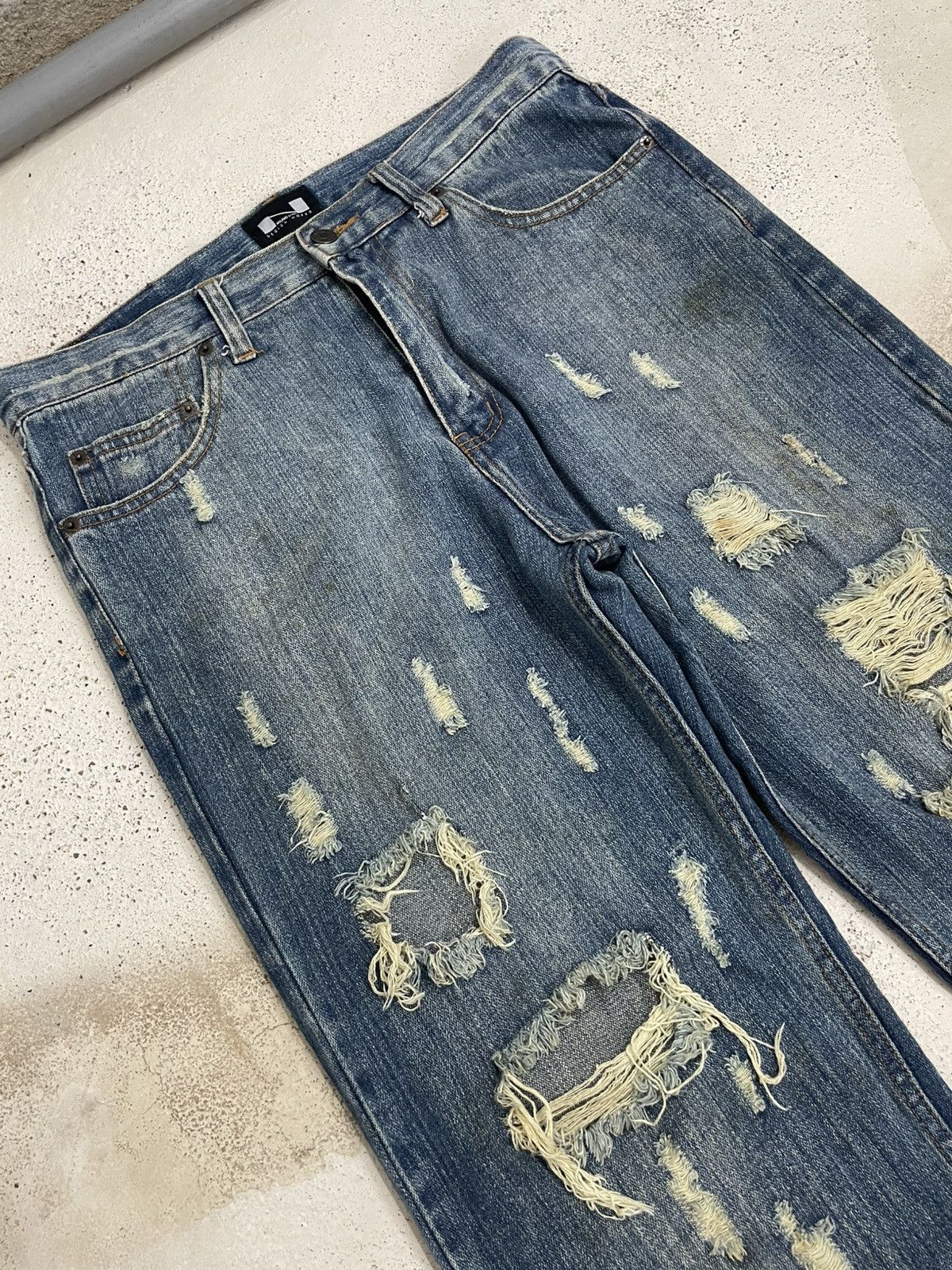Japanese Brand Nylaus Distressed Rusty Denim Heavy Stitching Font Y2K Size US 32 / EU 48 - 3 Thumbnail