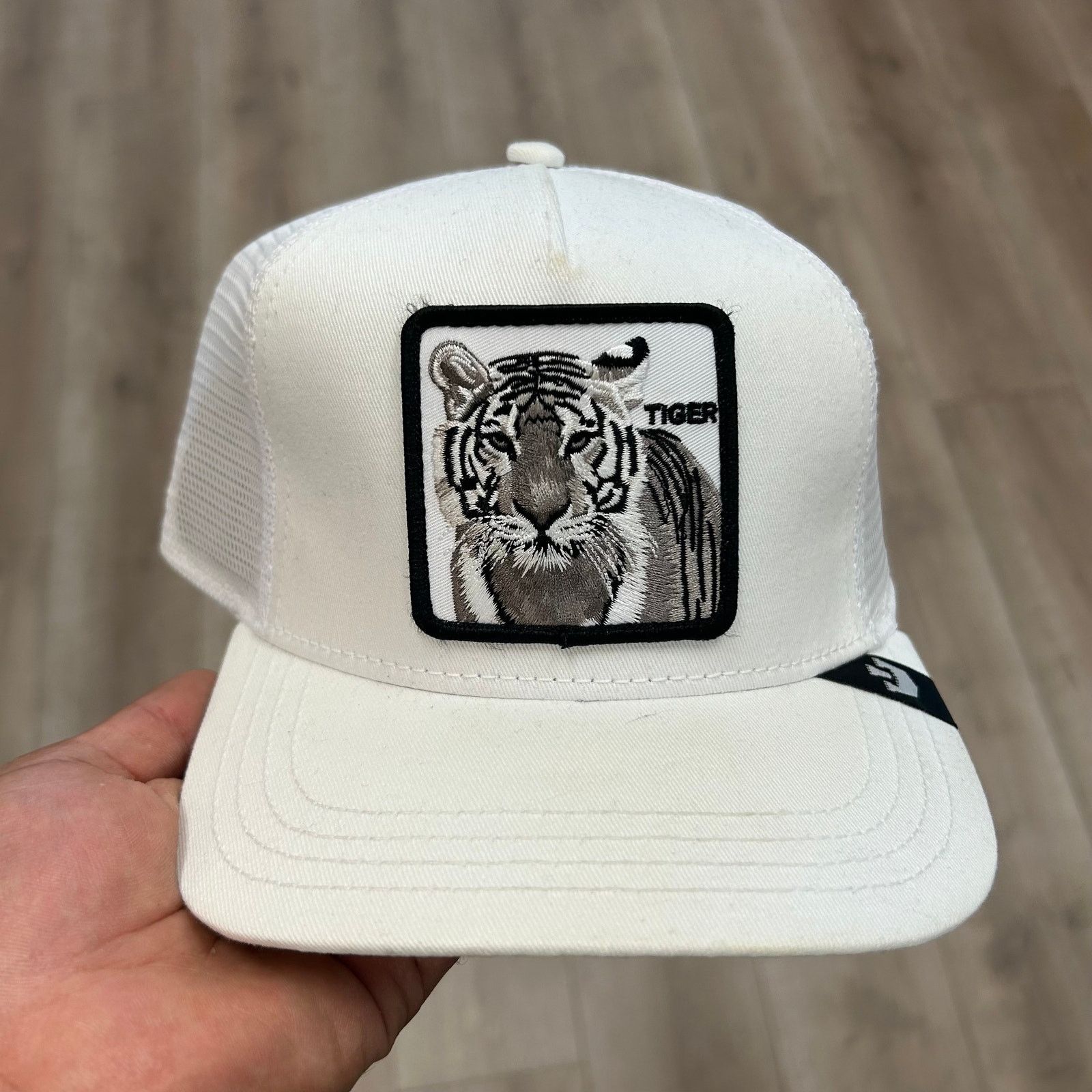 Goorin Bros. Goorin Bros The White Tiger Trucker Hat Cap Snapback B25 Size ONE SIZE - 2 Thumbnail