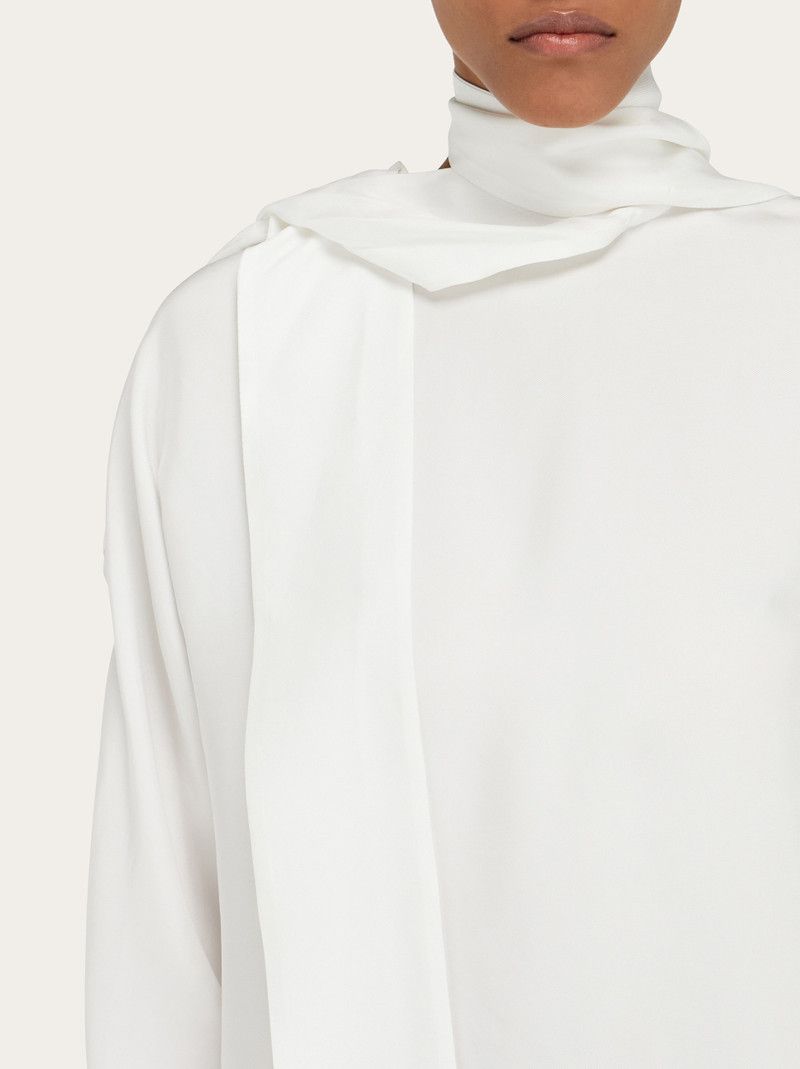 Salvatore Ferragamo o1s1rm0426 Kimono Style Mini Dress in White Size M / US 6-8 / IT 42-44 - 5 Thumbnail
