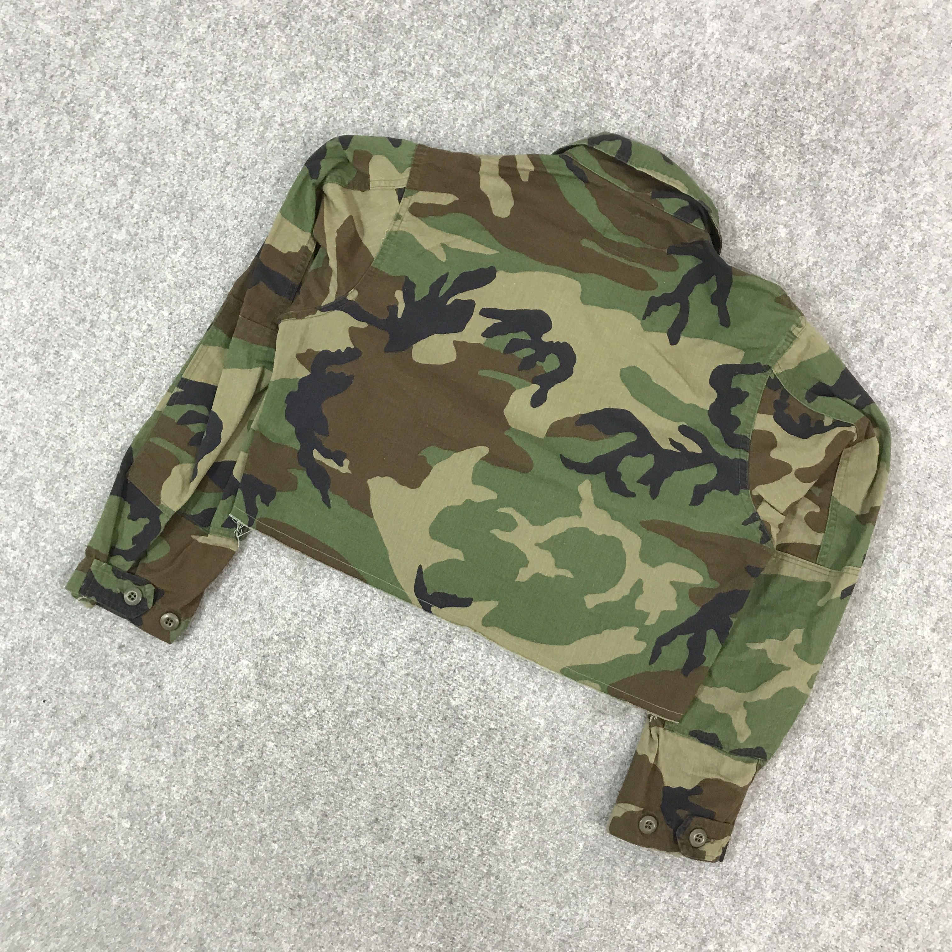 Japanese Brand × Vintage VINTAGE US ARMY USMC CAMO CROPPED STYLE JACKET Size US M / EU 48-50 / 2 - 6 Thumbnail