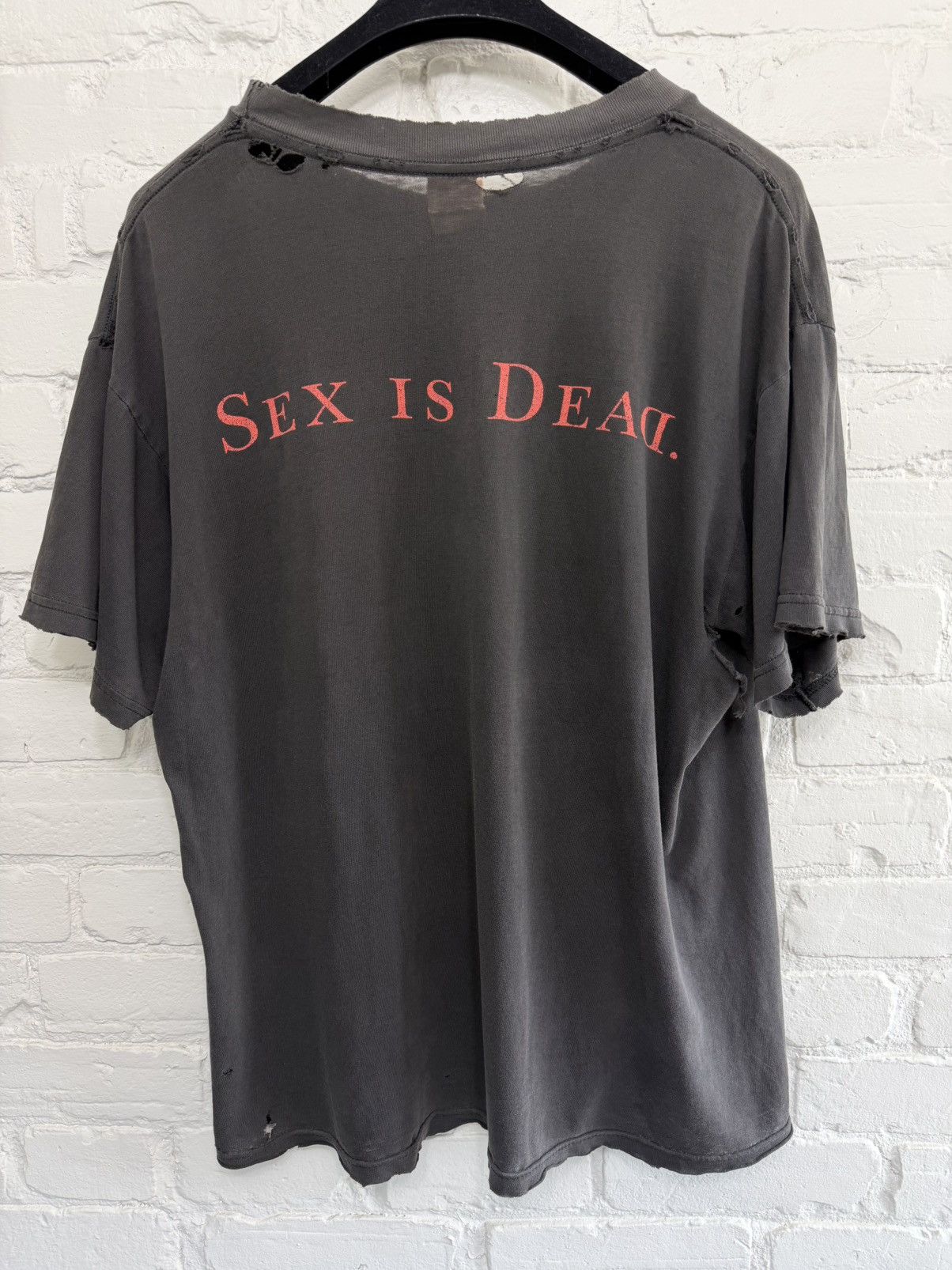 Marilyn Manson Vintage 90's Marilyn Manson Sex is Dead thrashed shirt Size US XL / EU 56 / 4 - 4 Thumbnail