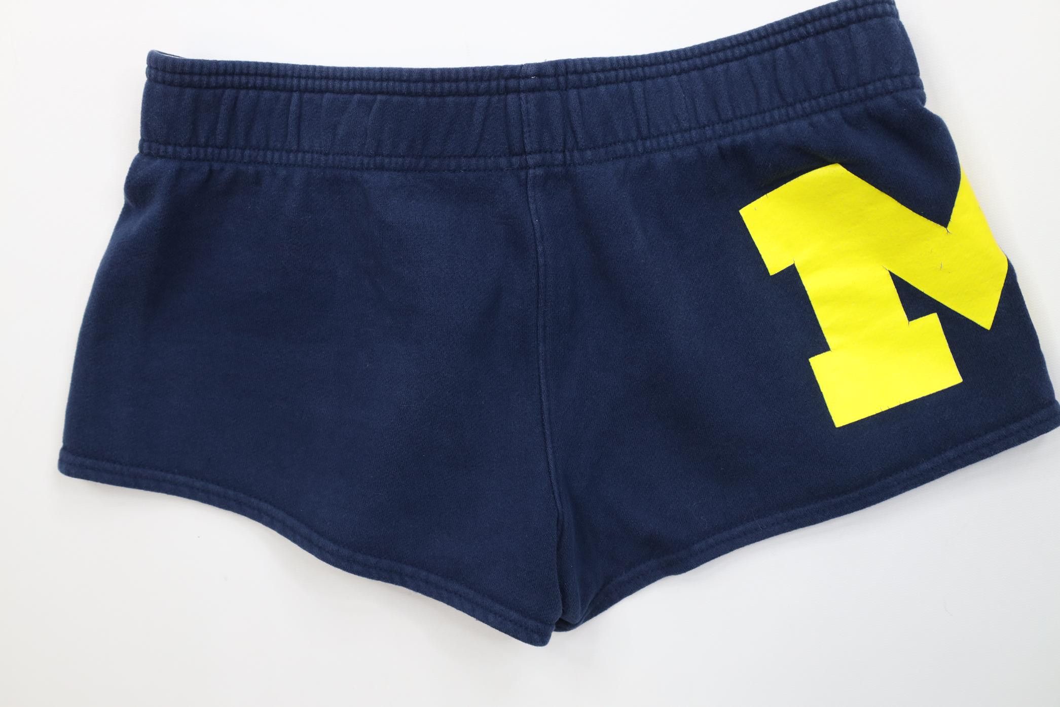 Adidas Y2K Adidas Block M University of Michigan Sweatpants Shorts Size 28" / US 6 / IT 42 - 9 Thumbnail