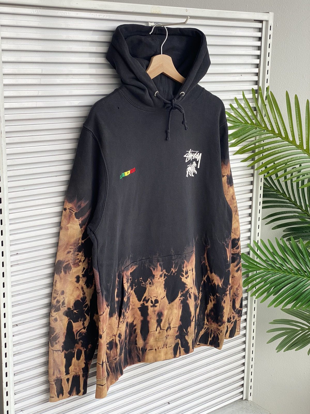 Stussy × Vintage XX Stussy Lion Rasta Flamed Hoodies / Travis Scott Size US L / EU 52-54 / 3 - 2 Thumbnail